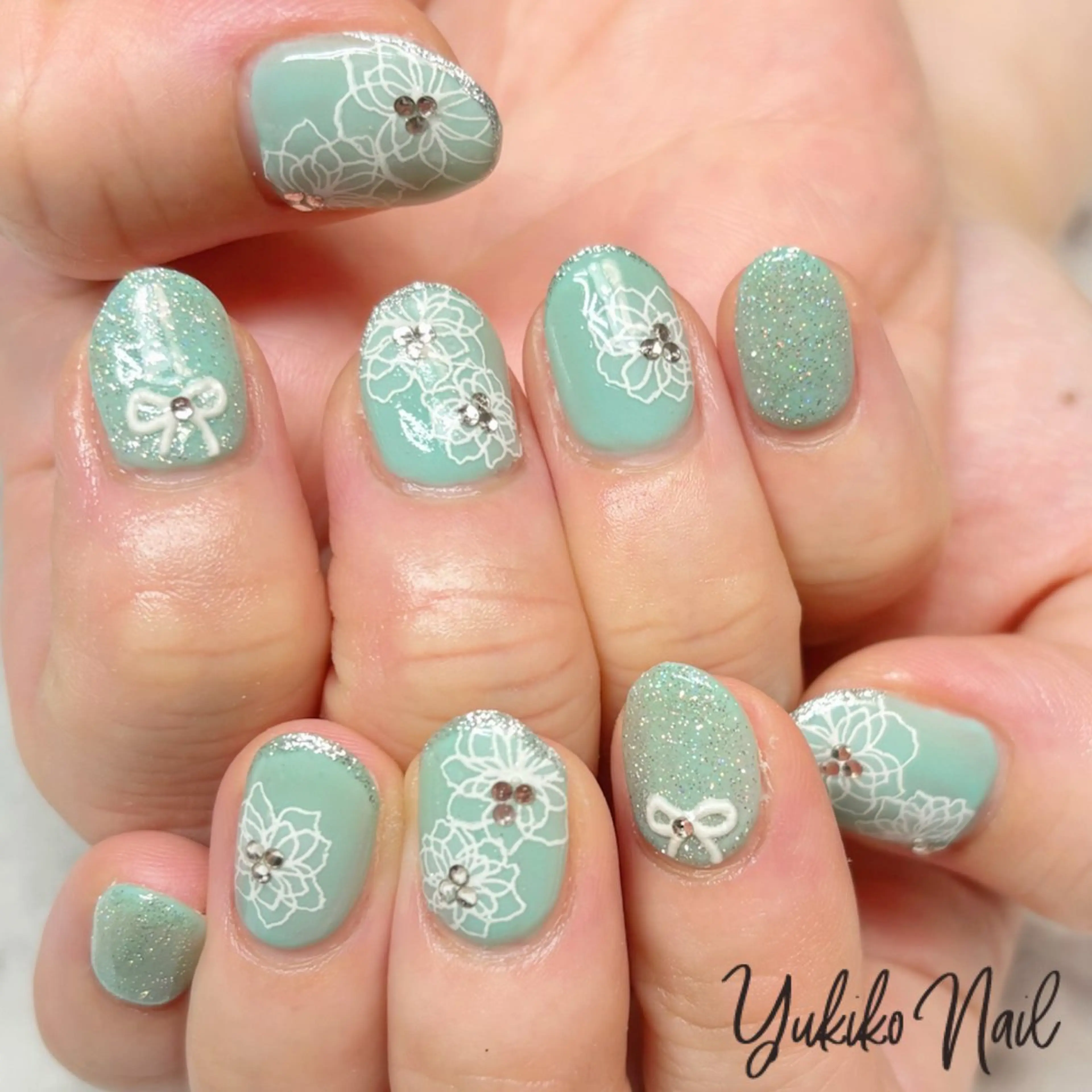 ネイル フラワーネイル グリーン 春ネイル ハンドネイル ユキコ ネイルのネイルデザイン