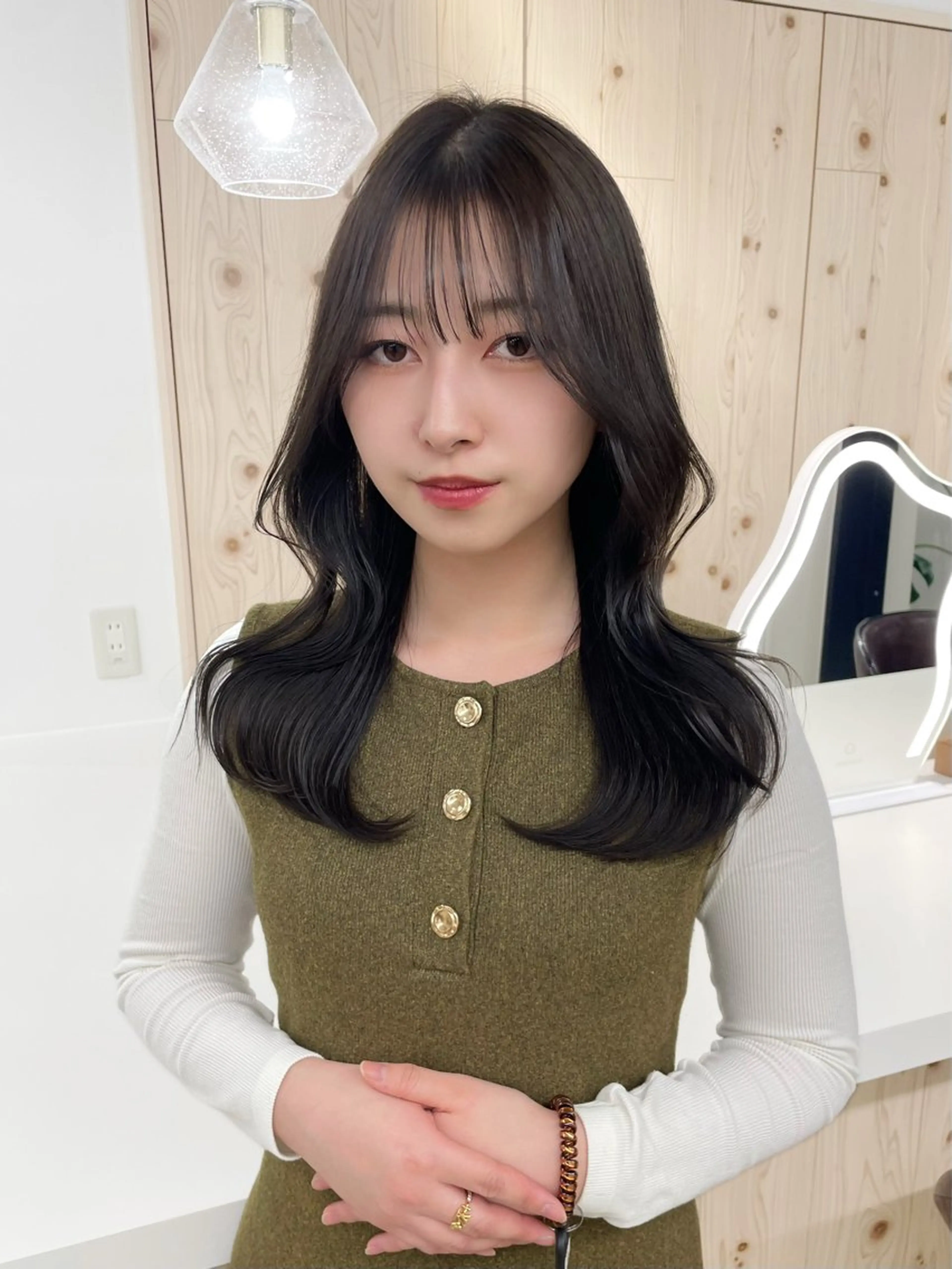 セミロング カラー カット ヘアカラー トリートメント ヘアセット 新宿/韓国ヘア/ 髪質改善ストレートのヘアスタイル