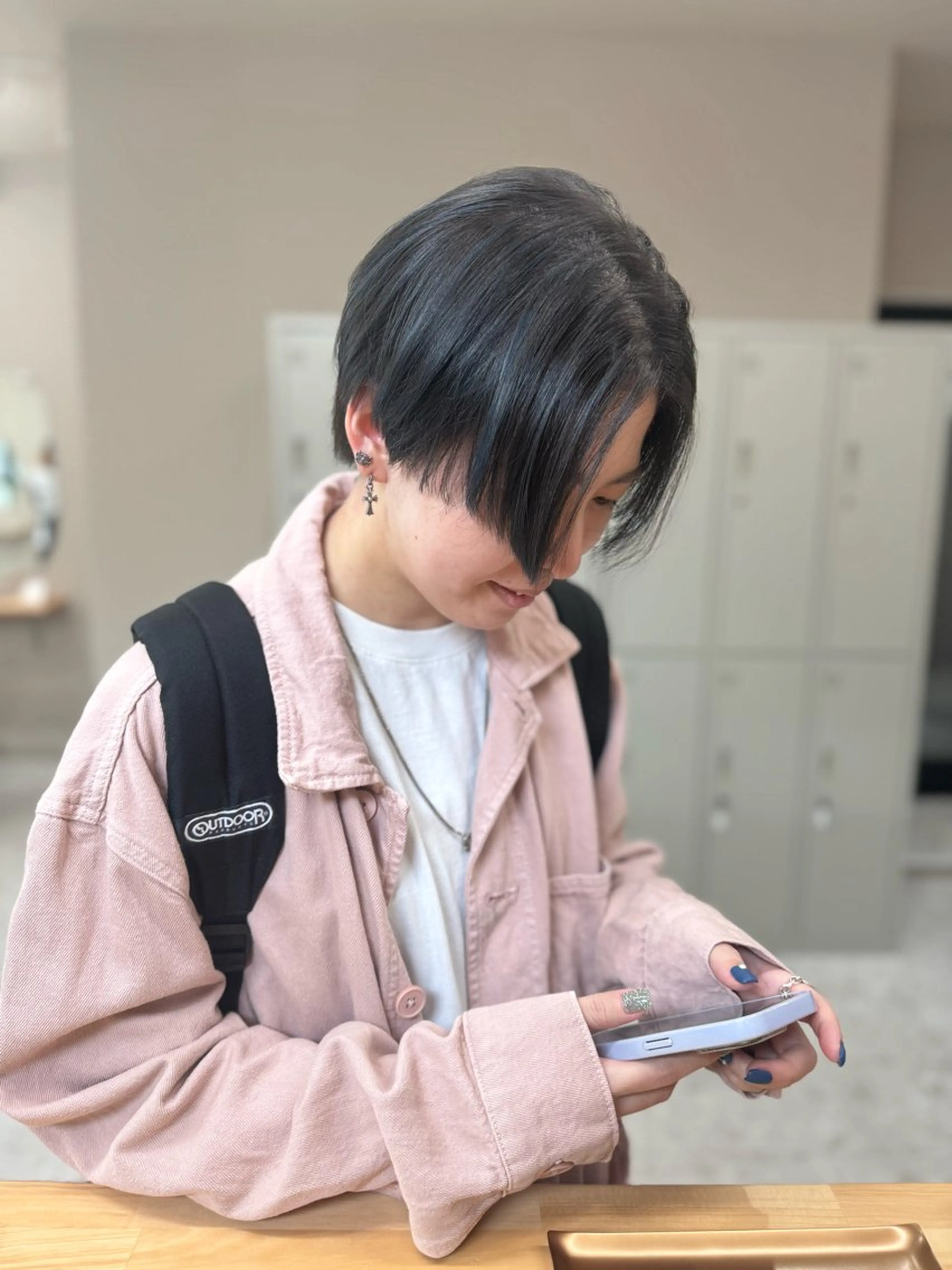 ショート 髪質改善＆ハイトーンカラー Cica神戸三宮元町店所属・福田 美波のヘアスタイル