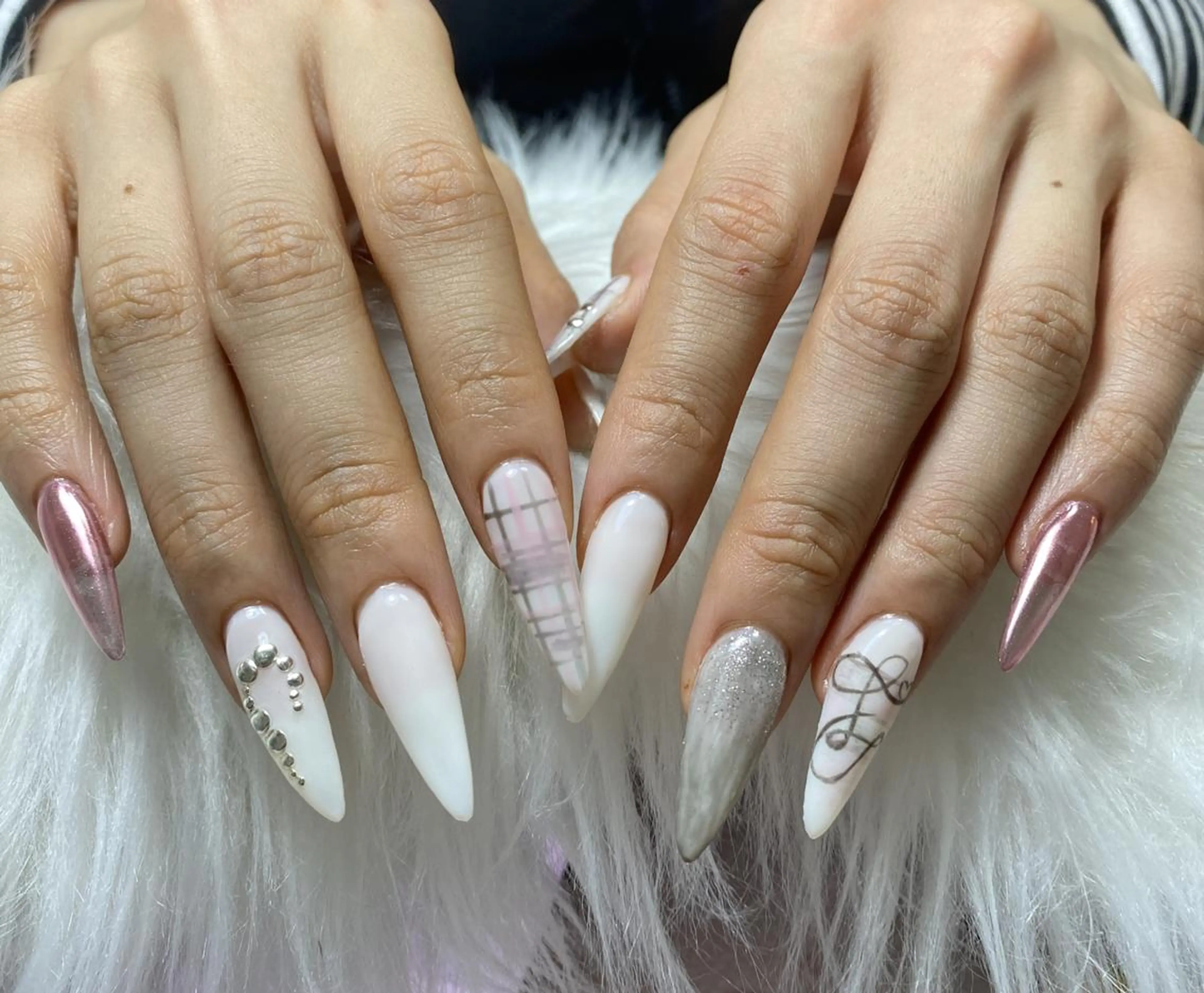 ネイル 星野 未来のネイルデザイン