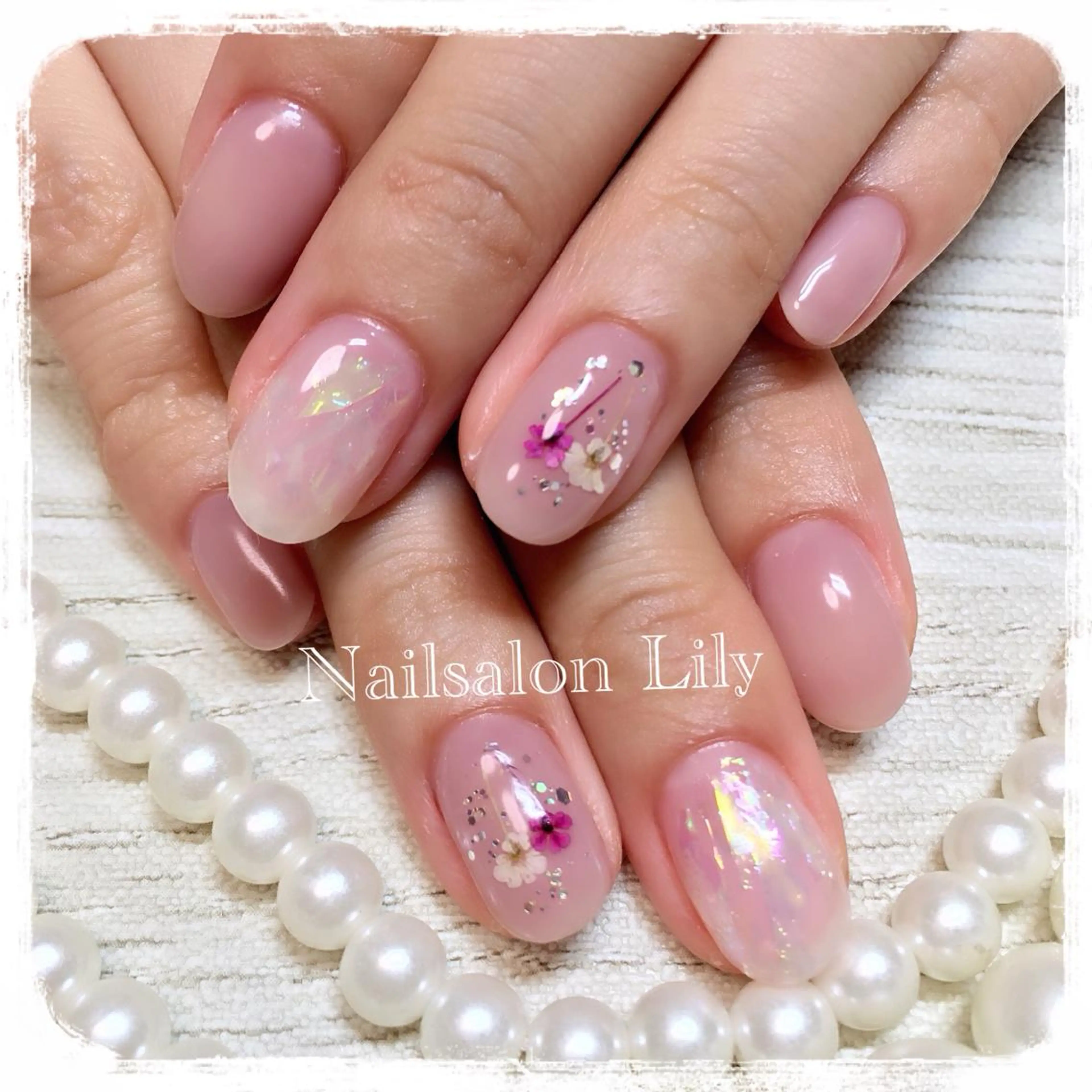 ネイル Nailsalon Lilyのネイルデザイン
