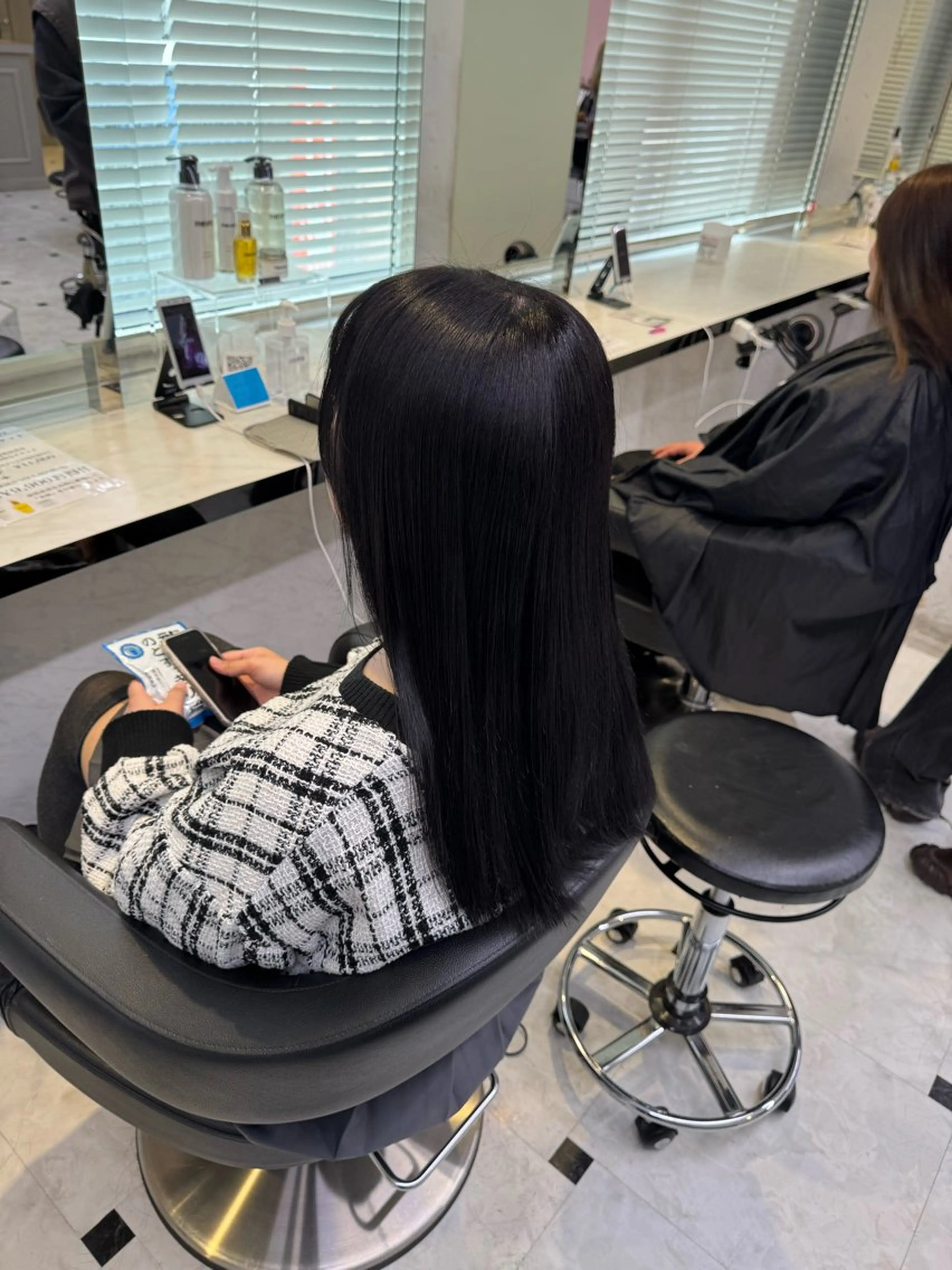 セミロング カラー ヘアアレンジ カット ヘアカラー トリートメント ヘッドスパ ヘアセット 🥀レイヤー×ハイト ーントレンドヘア🥀のヘアスタイル