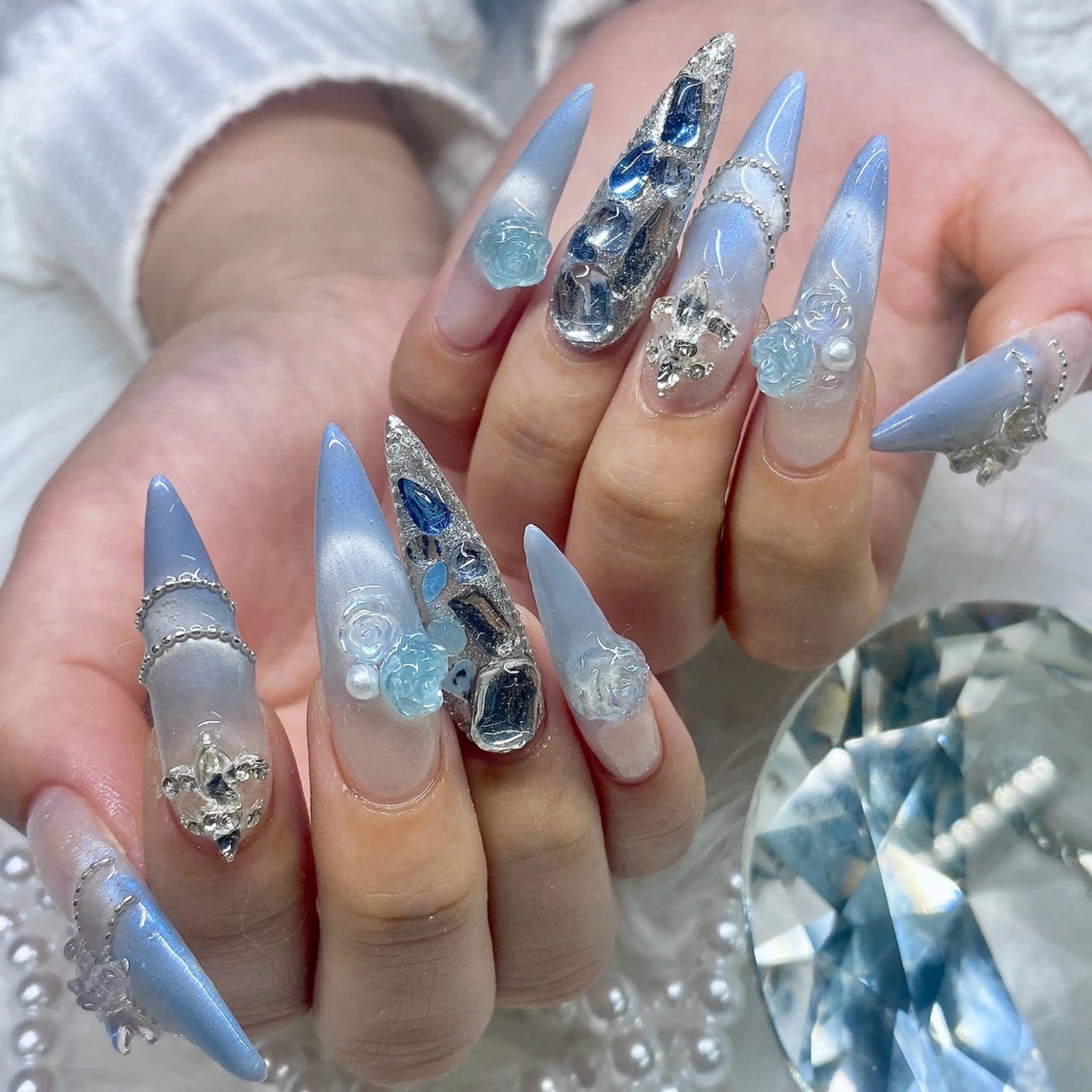 ネイル ハンドネイル Vesper所属・ayaka ギャルネイル🎀のネイルデザイン