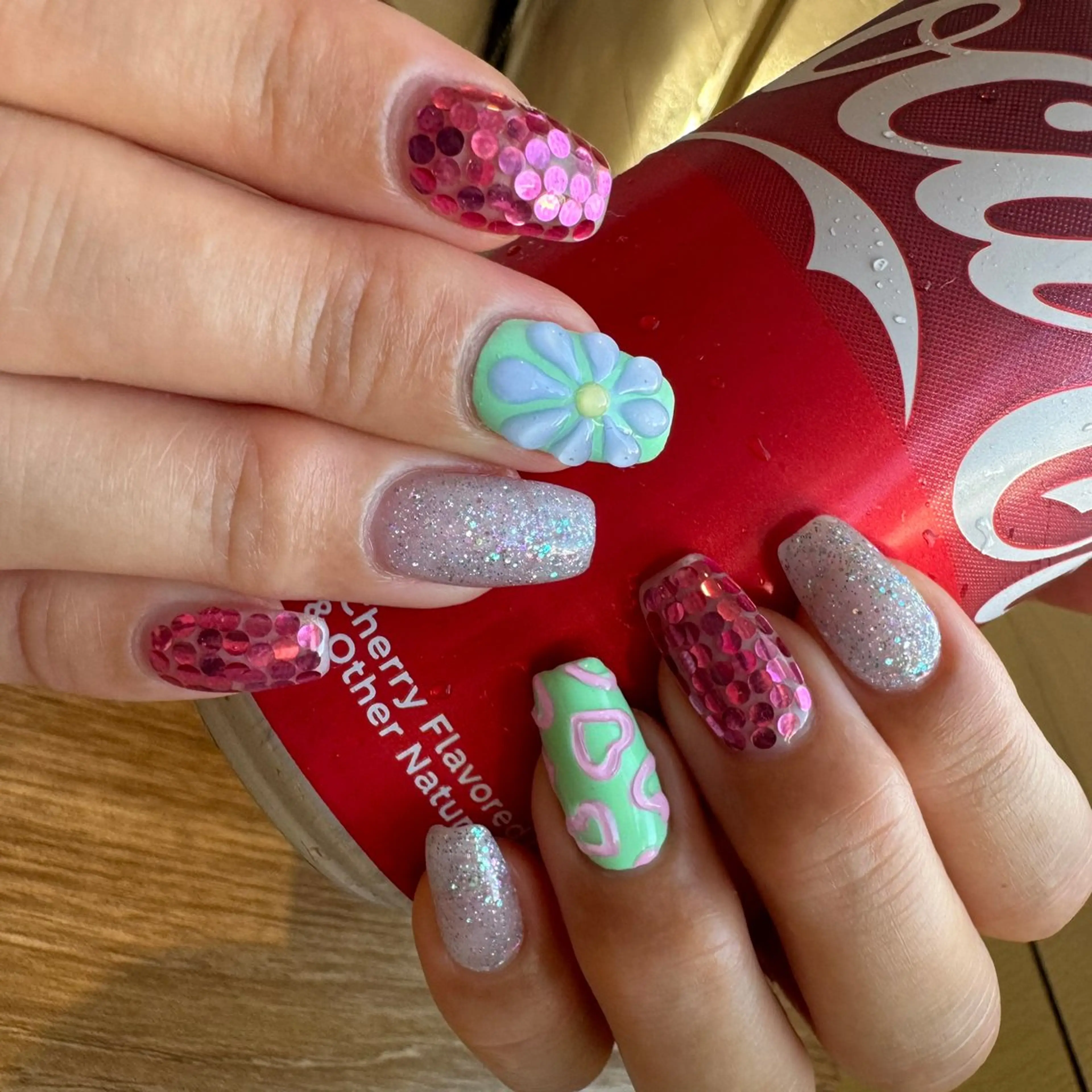 ネイル Beauty Salon amour所属・Seven's / NANAのネイルデザイン