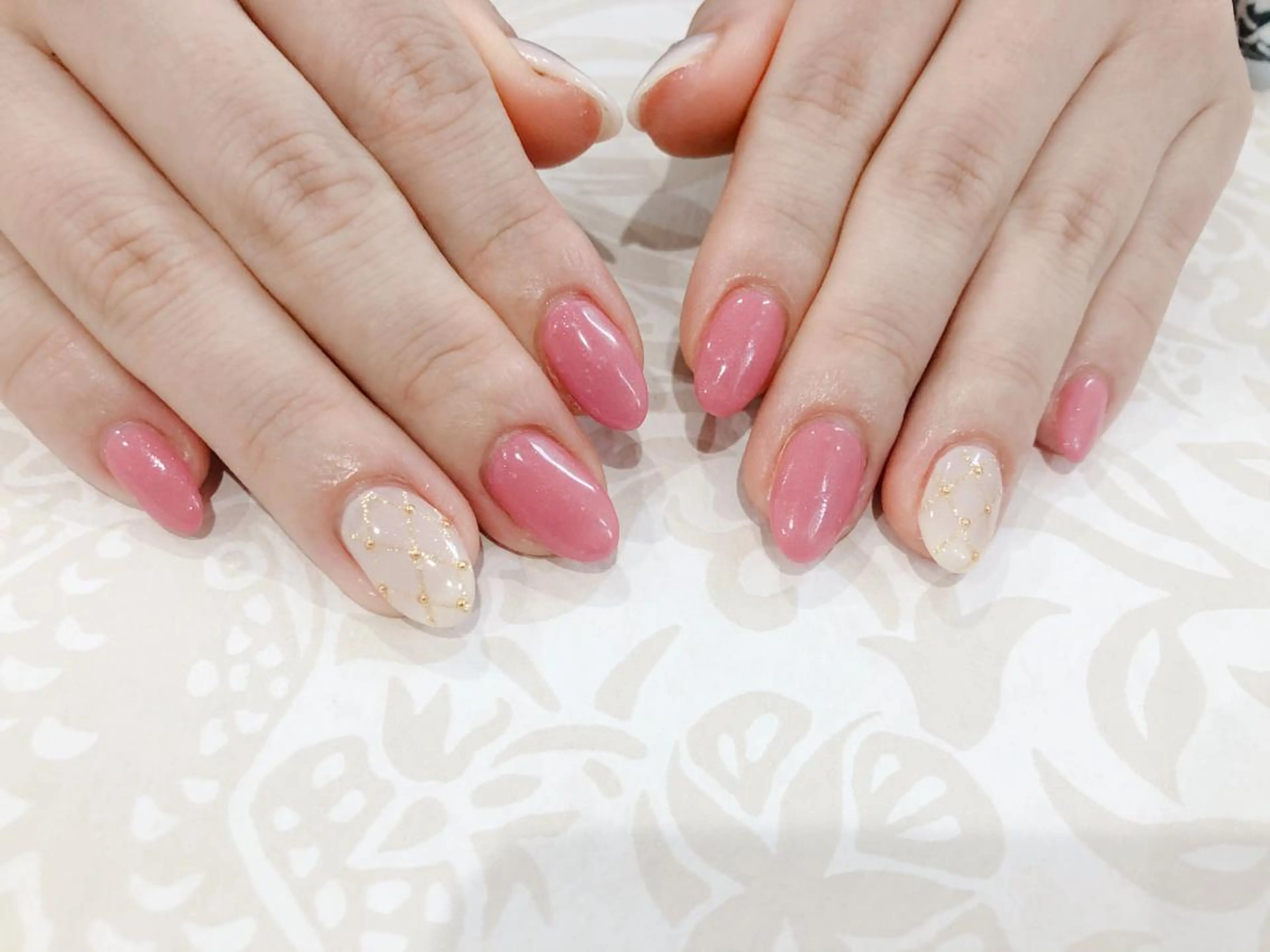 ショート キッズ ネイル ジェルネイル オフィスネイル パラジェル ピンク シンプルネイル Luana nail (ルアナネイル)のネイルデザイン