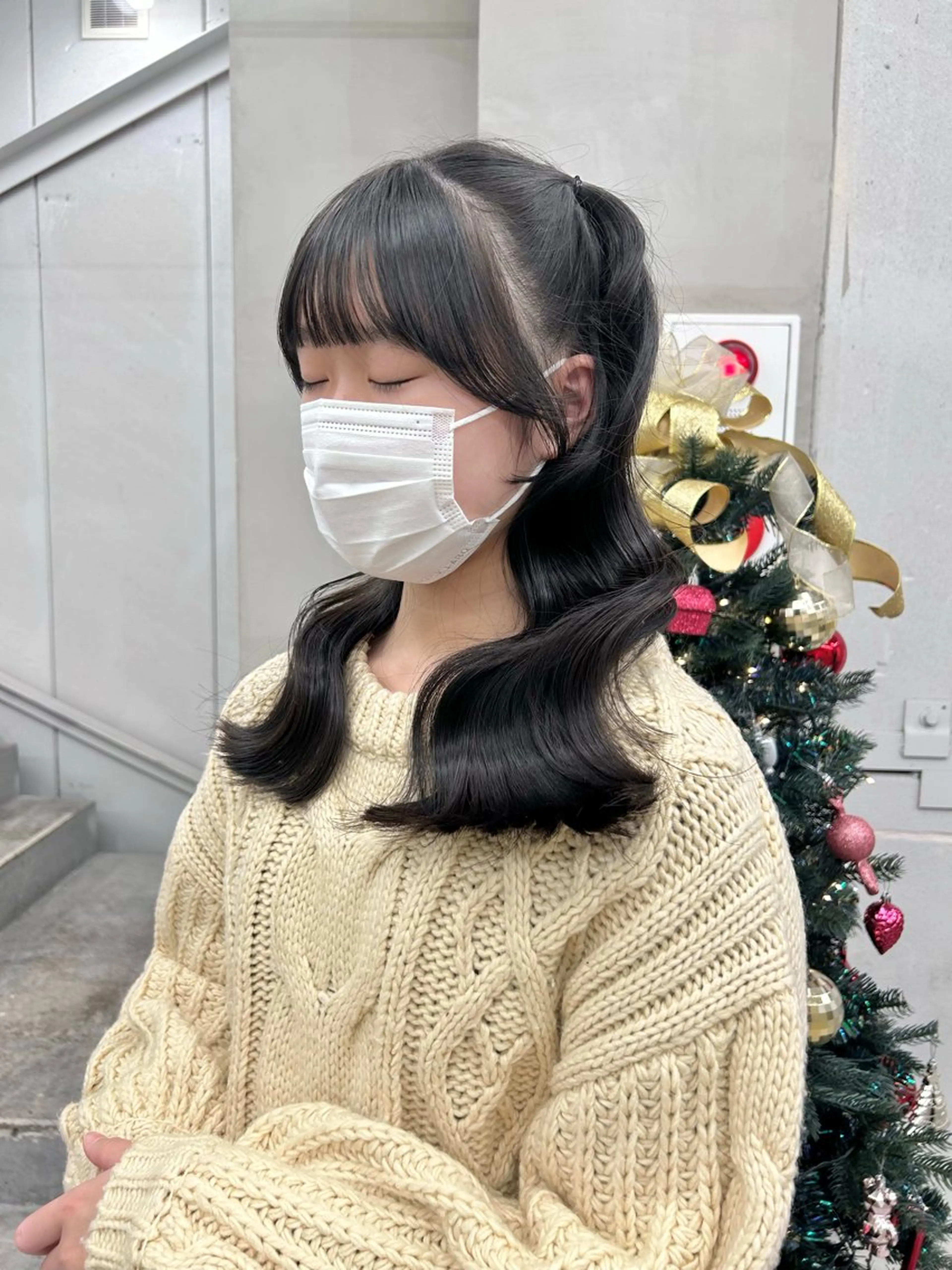 セミロング 顔周りカット カット ゆほこ クリーミーcolorのヘアスタイル