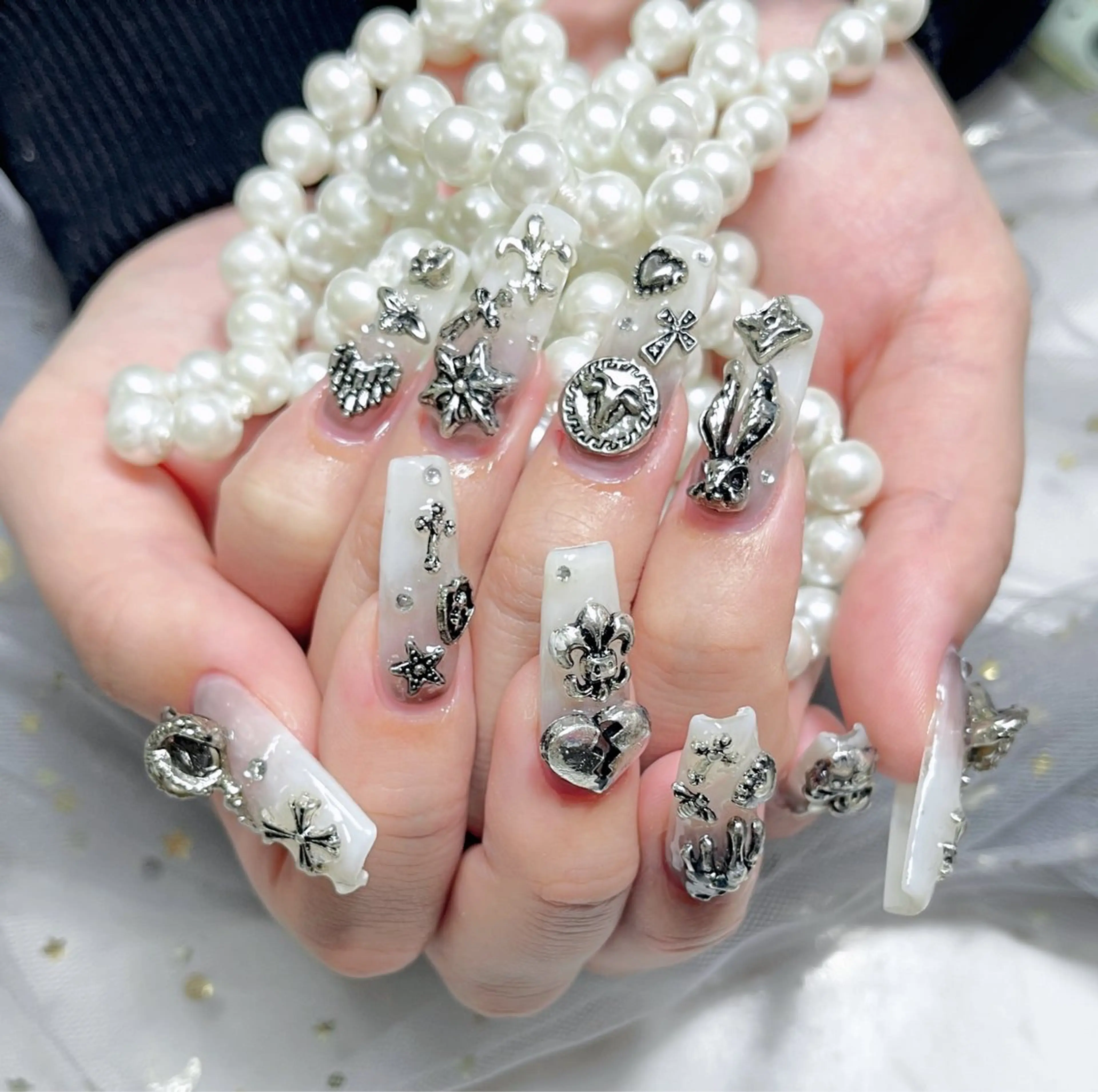 ネイル 🎀ネイルサロン エクラYUI🎀のネイルデザイン