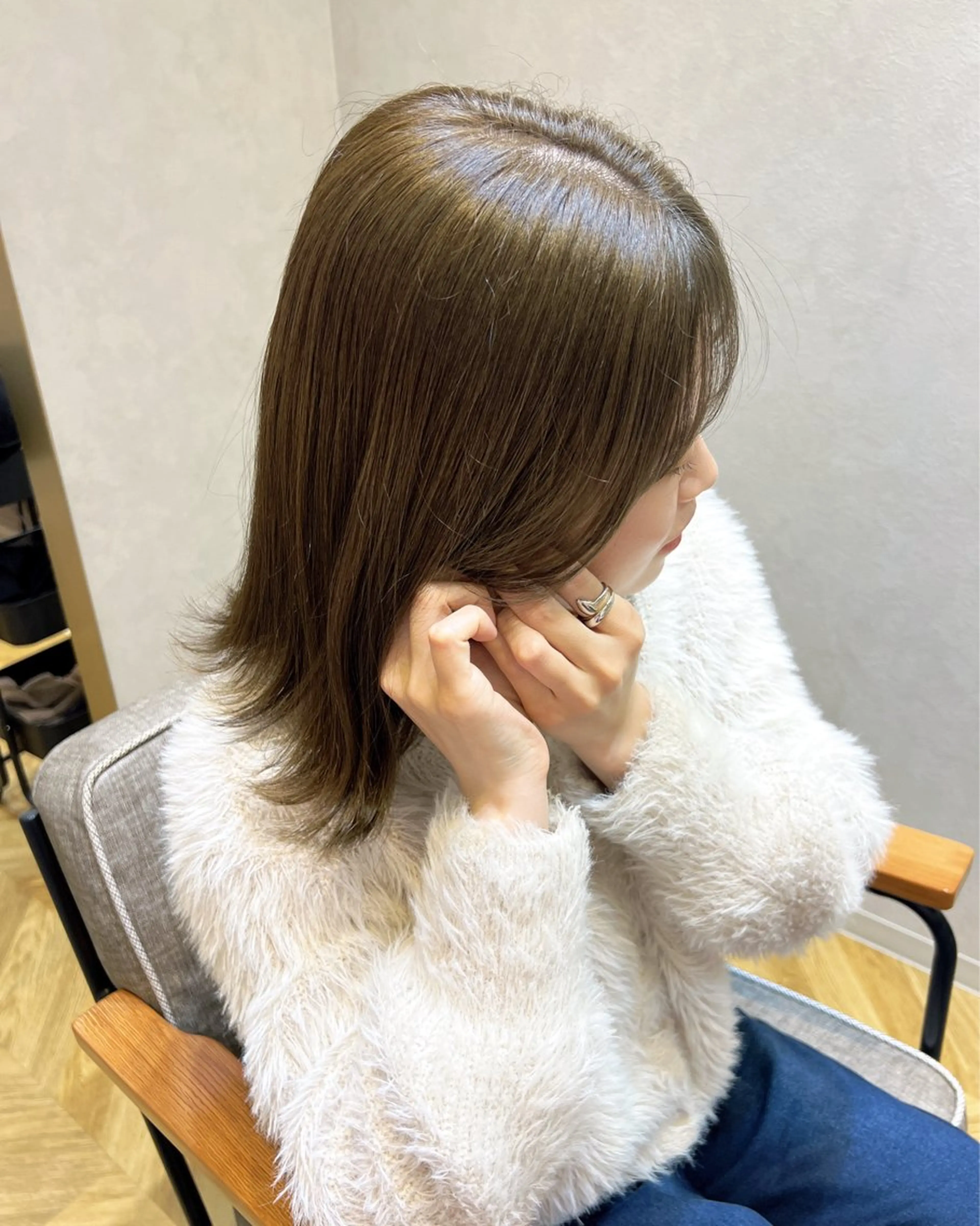 ミディアム 濱野 梨奈のヘアスタイル