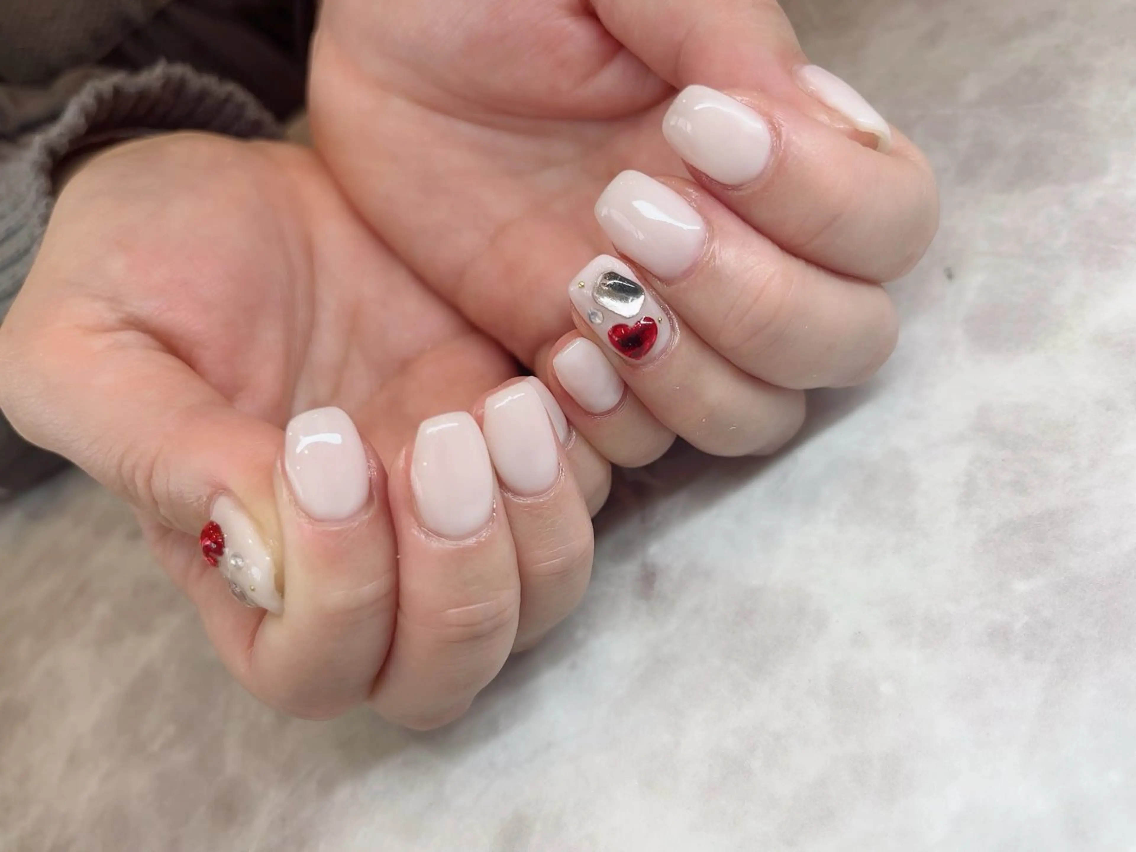 ハンドジェル💅¥5000✨(アート2本付き)の写真