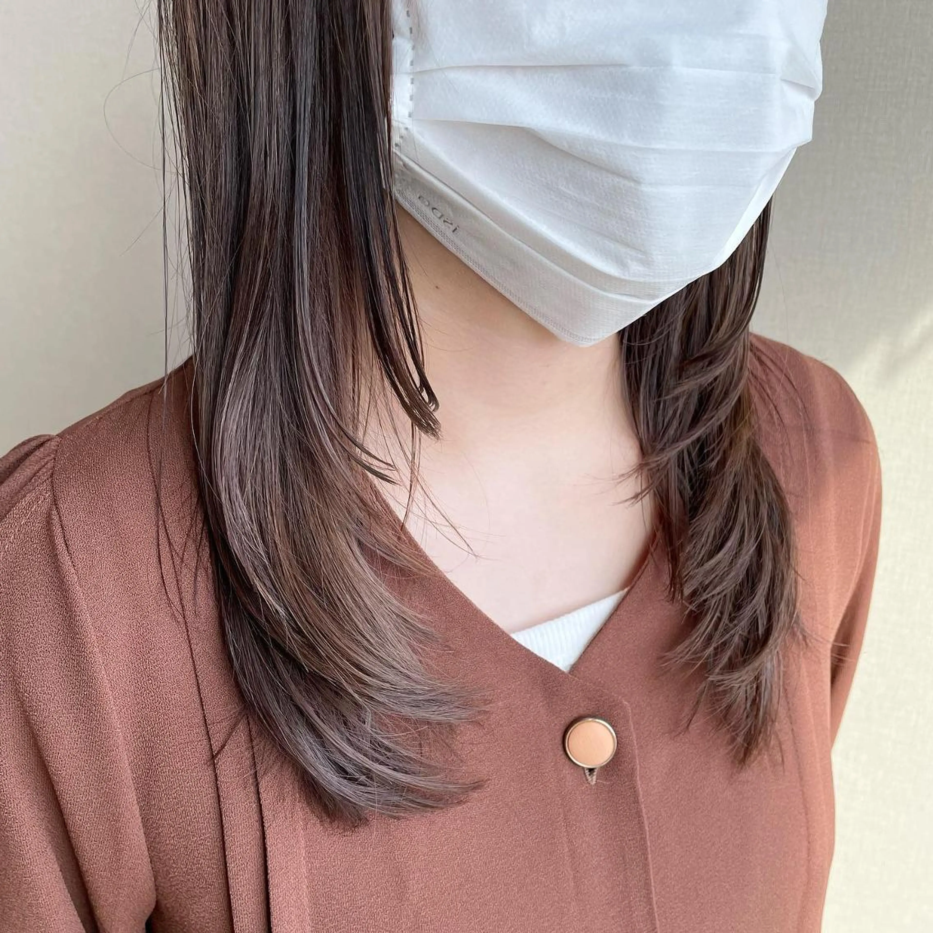 ミディアム カラー 顔まわりレイヤー レイヤーカット 切りっぱなしボブ/ 蒲生四丁目/伊藤瑠唯のヘアスタイル