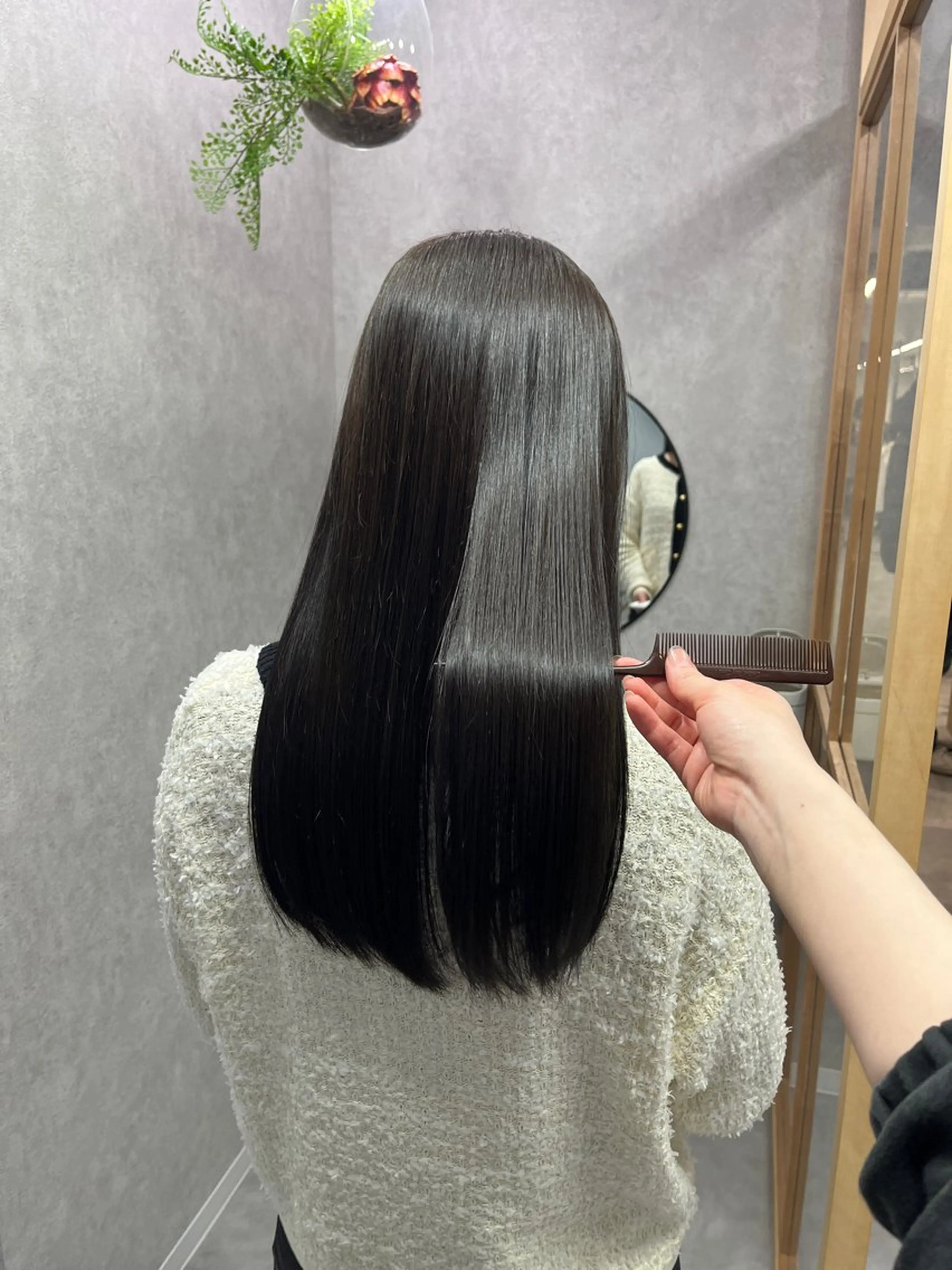 ロング 縮毛矯正 【透明感カラー‎✨】 中島日菜のヘアスタイル