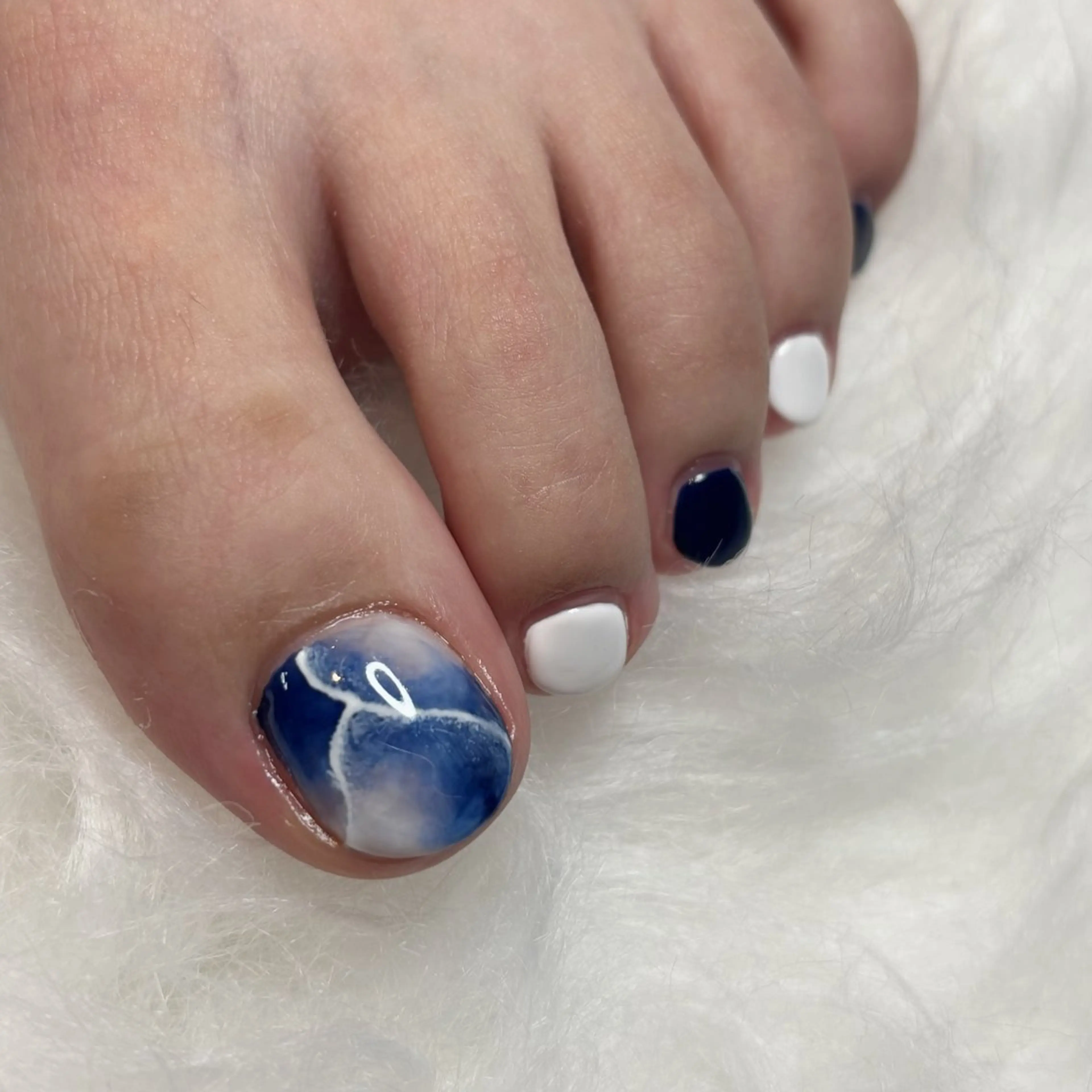 フット🦶オフなしワンカラー+各1本天然石アートの写真