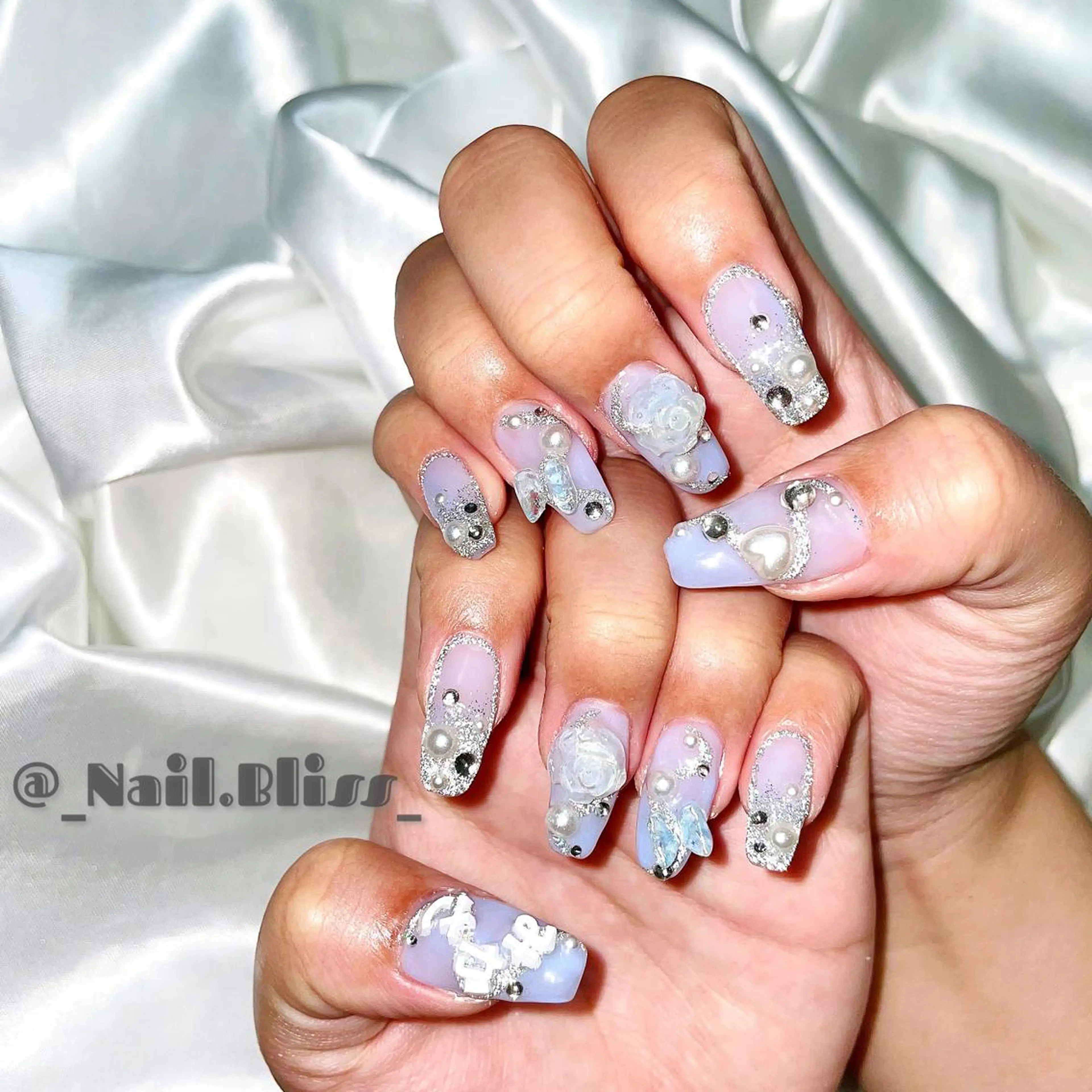 ネイル 持ち込み ハンドネイル NAIL BLISSのネイルデザイン