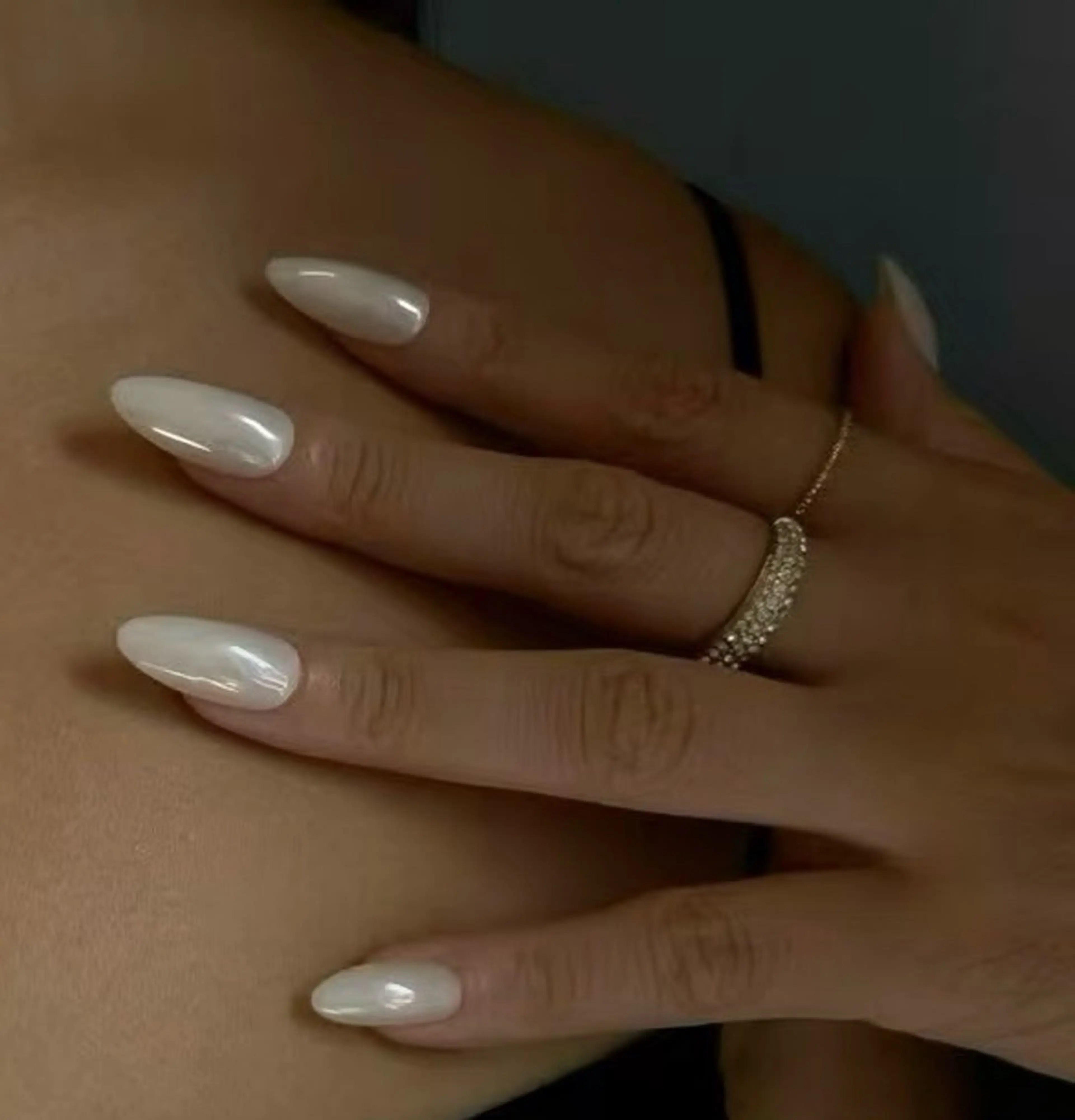 ネイル 高木 維麗絲のネイルデザイン