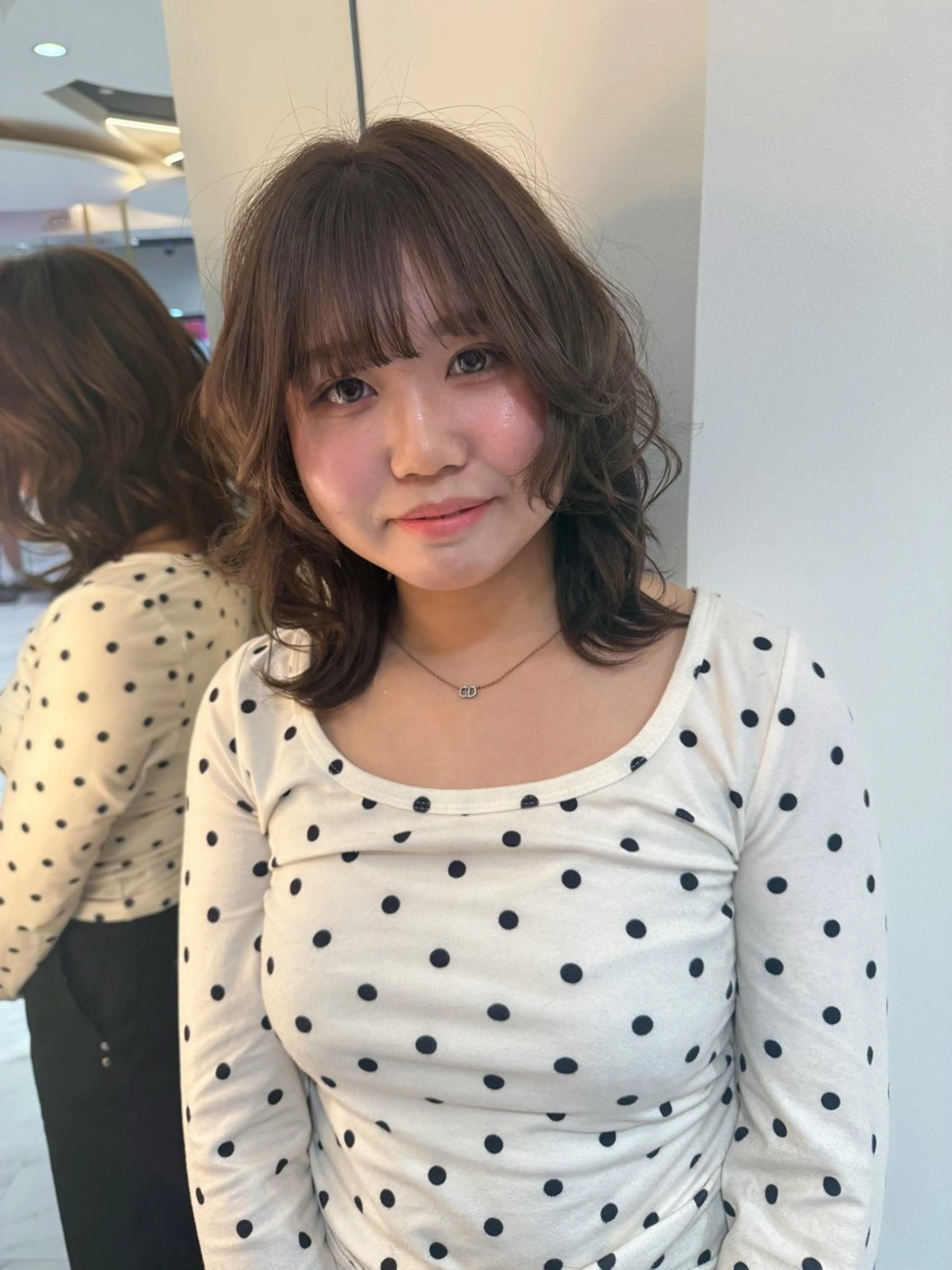 ミディアム カラー ヘアカラー ともか 名駅のヘアスタイル