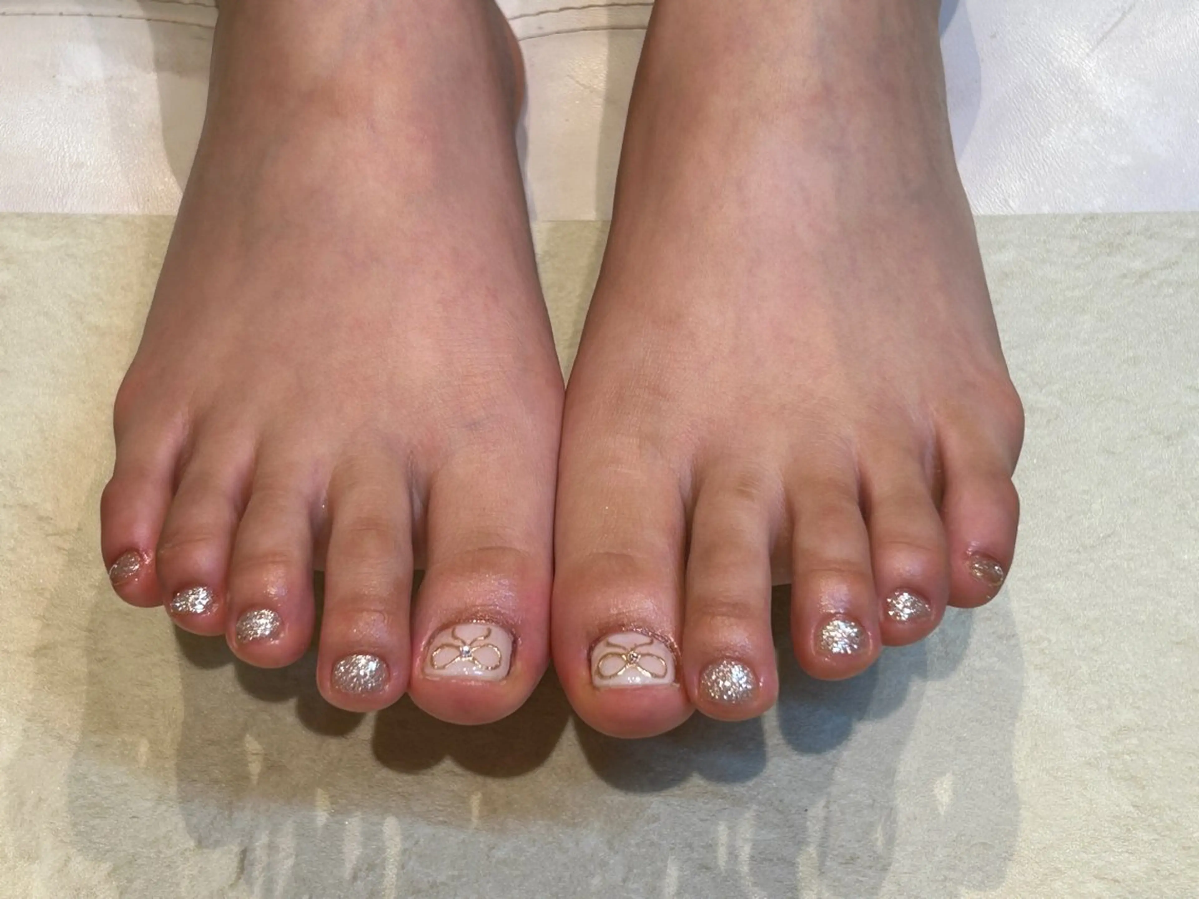 ネイル フットネイル elfin akaneのネイルデザイン