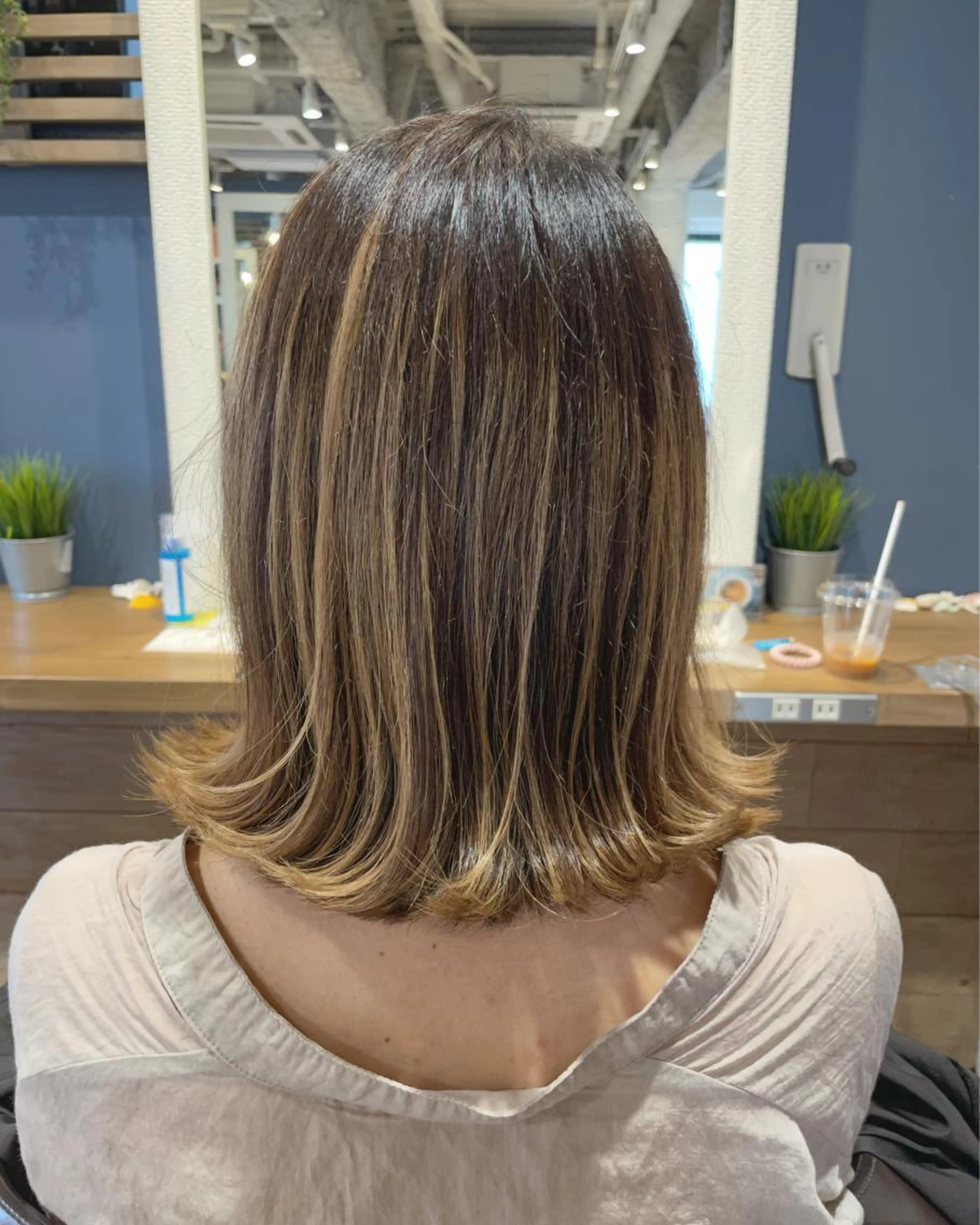 🌈ハイライト➕ワンカラー🌈➕３STEPトリートメント🤍🤎🤍の写真