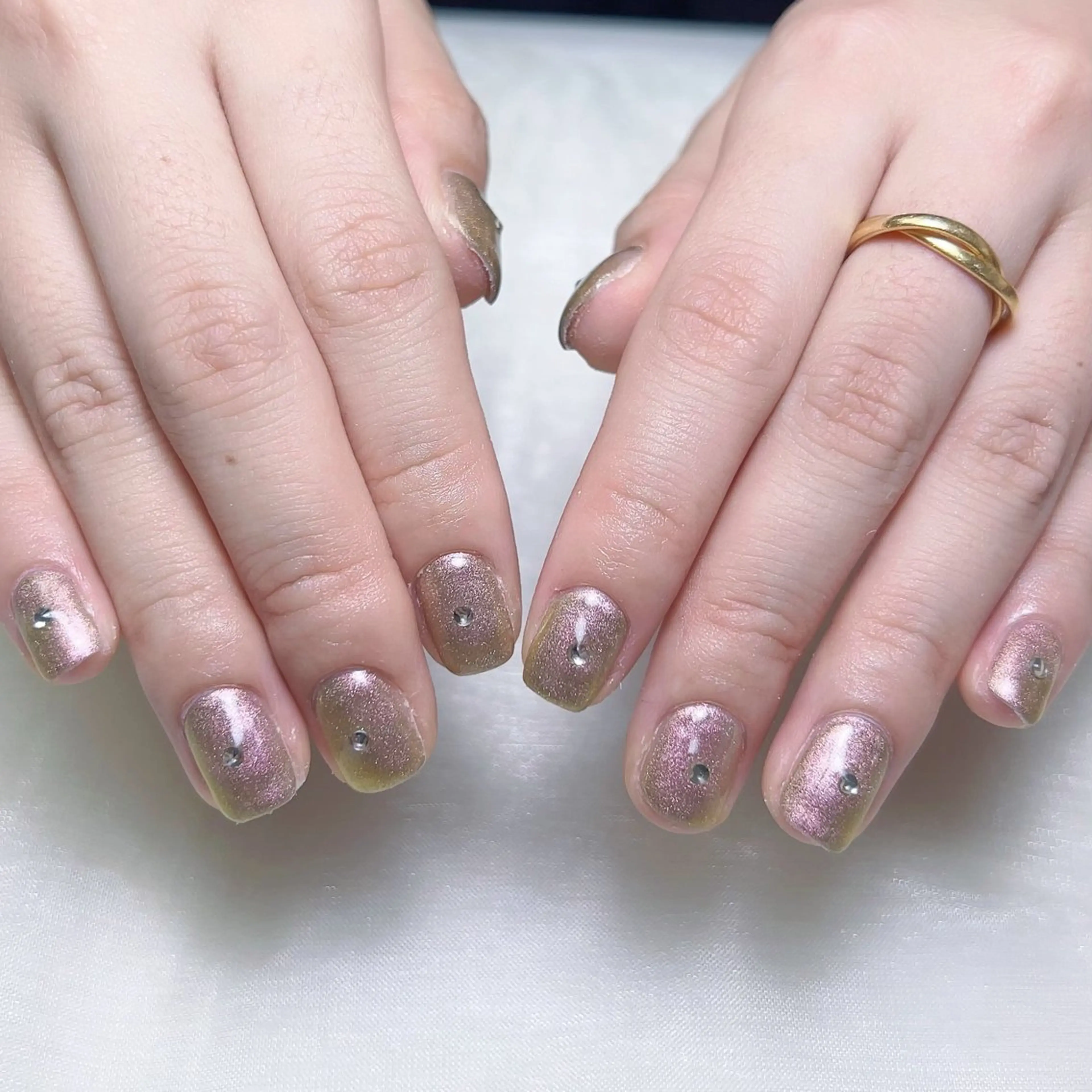 メンズ ネイル メンズ韓国風 アートネイル オーロラネイル ガーリー キラキラネイル ネイルサロン KARIのネイルデザイン