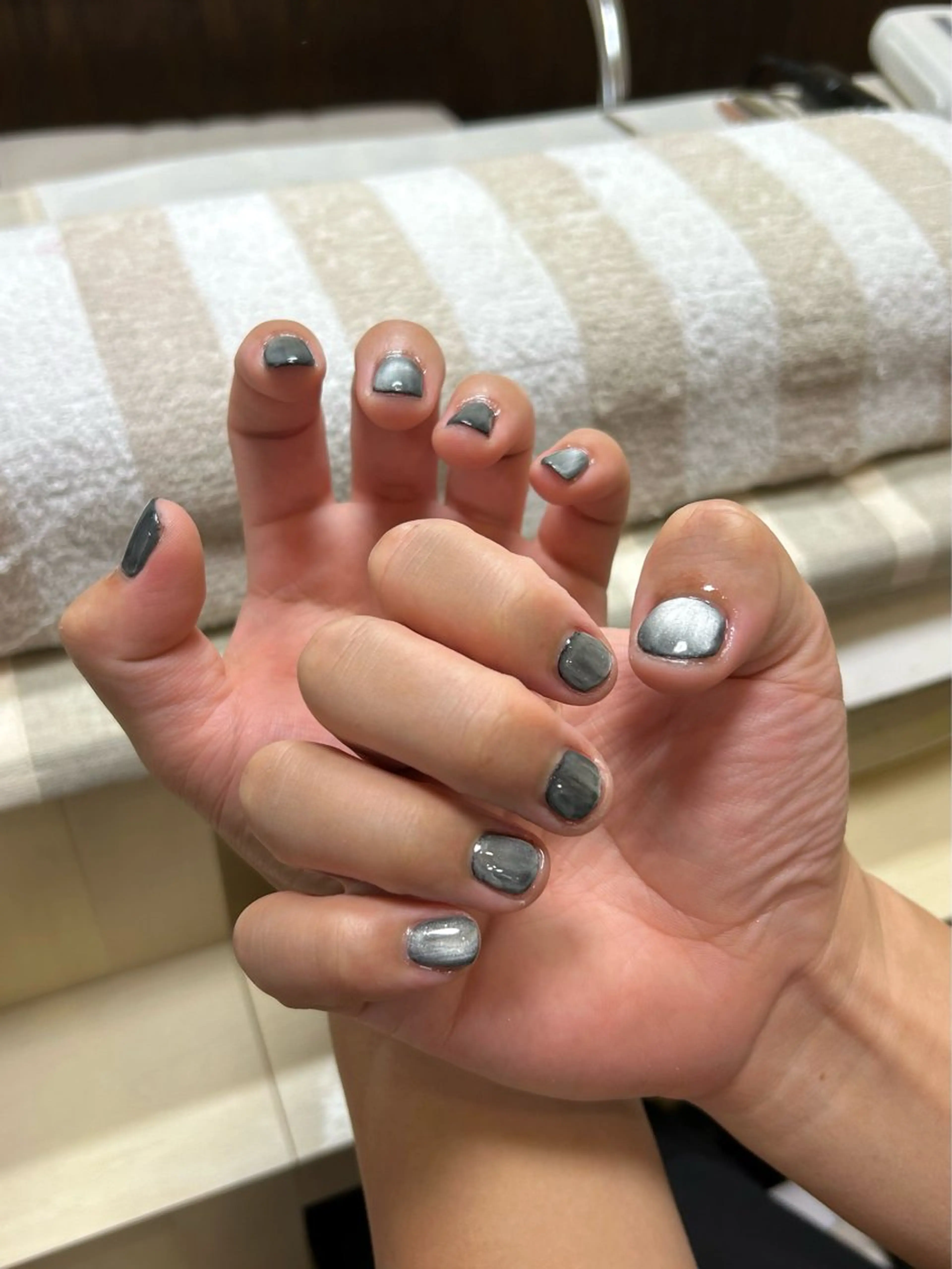 ネイル プライベートサロン ヴェール所属・上田 ゆいのネイルデザイン