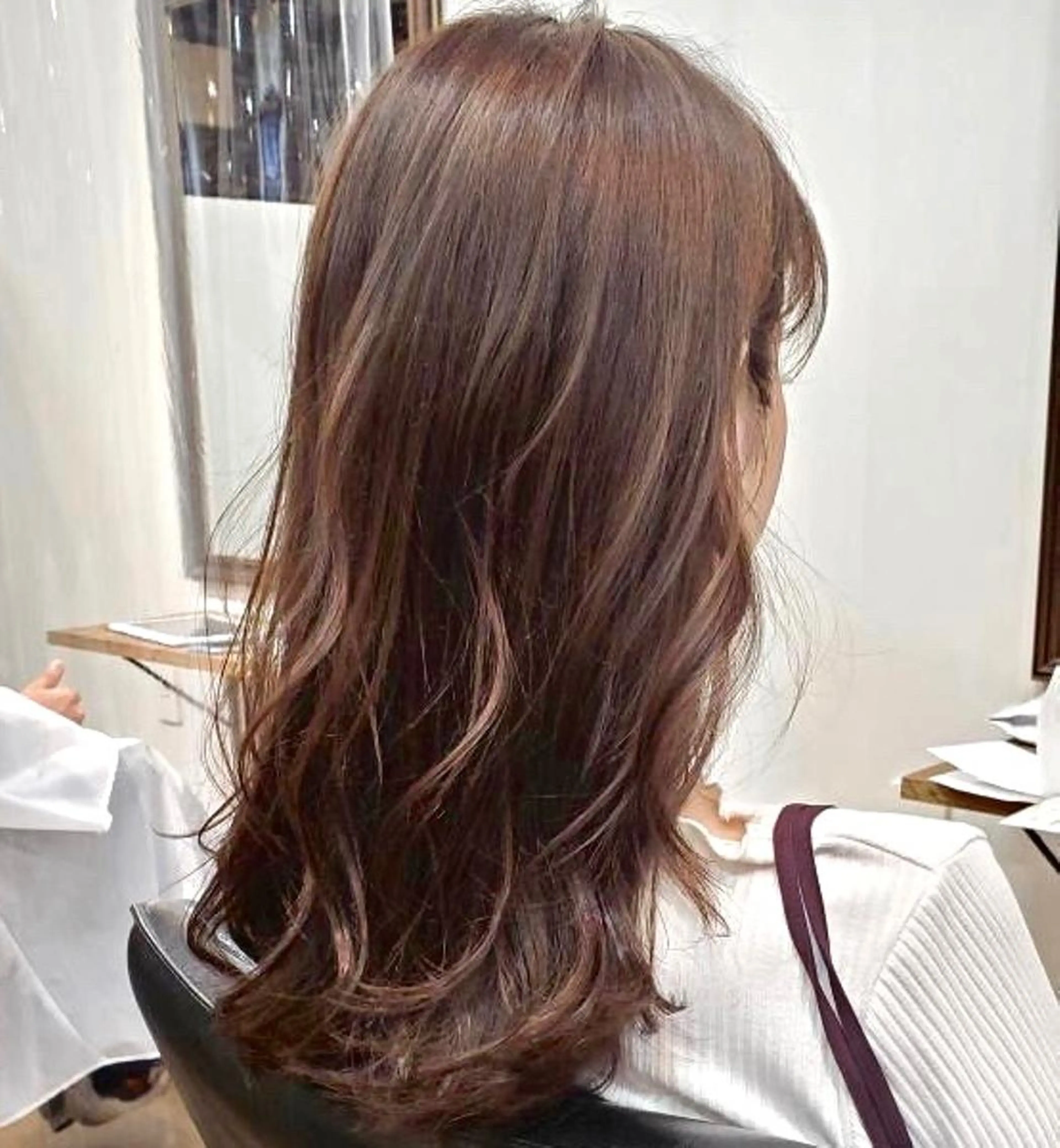 カラー イシイ ハルナ 🤍のヘアスタイル