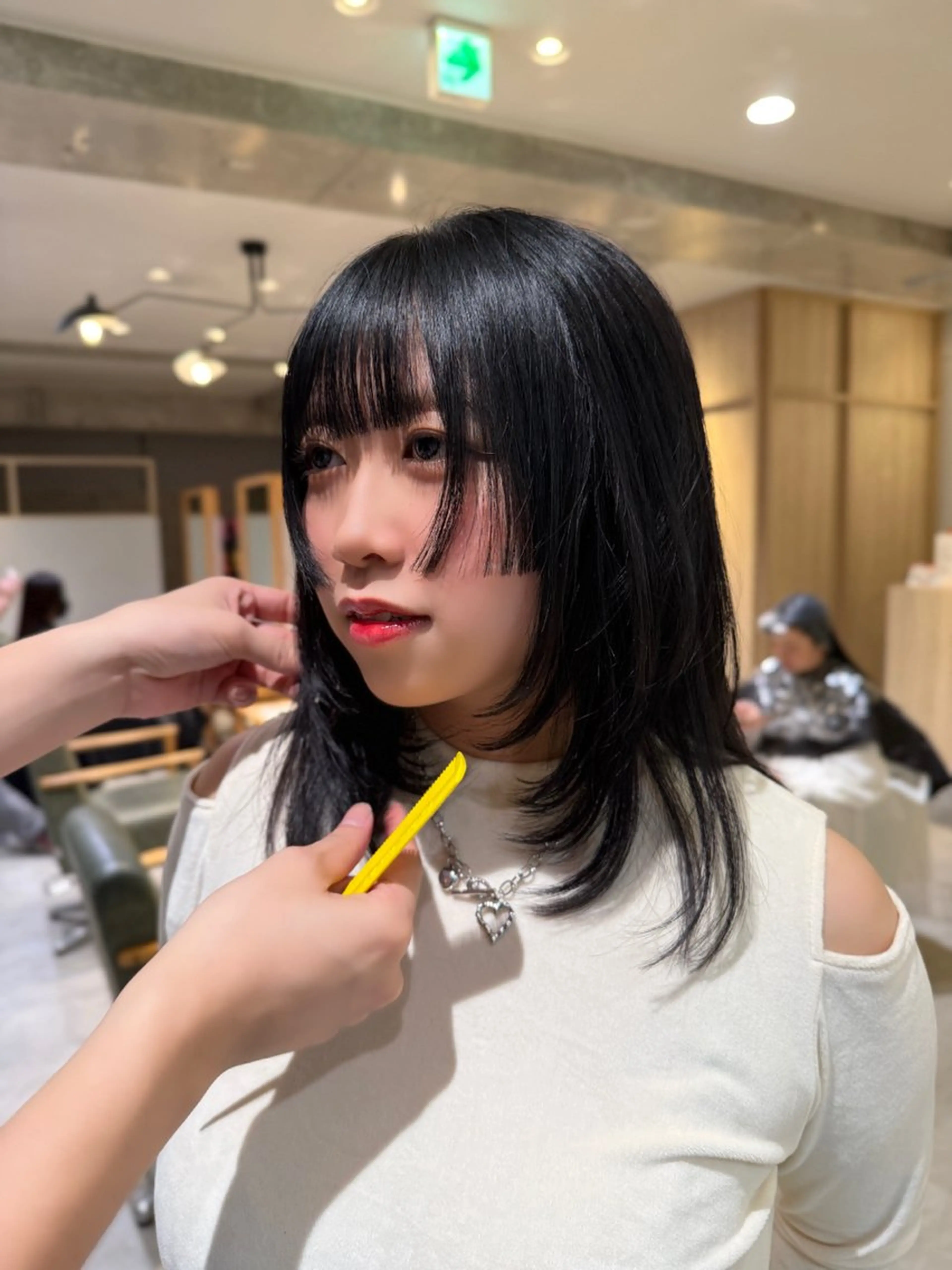 ミディアム ダン/メンズ/ 顔周り×透明感カラーのヘアスタイル