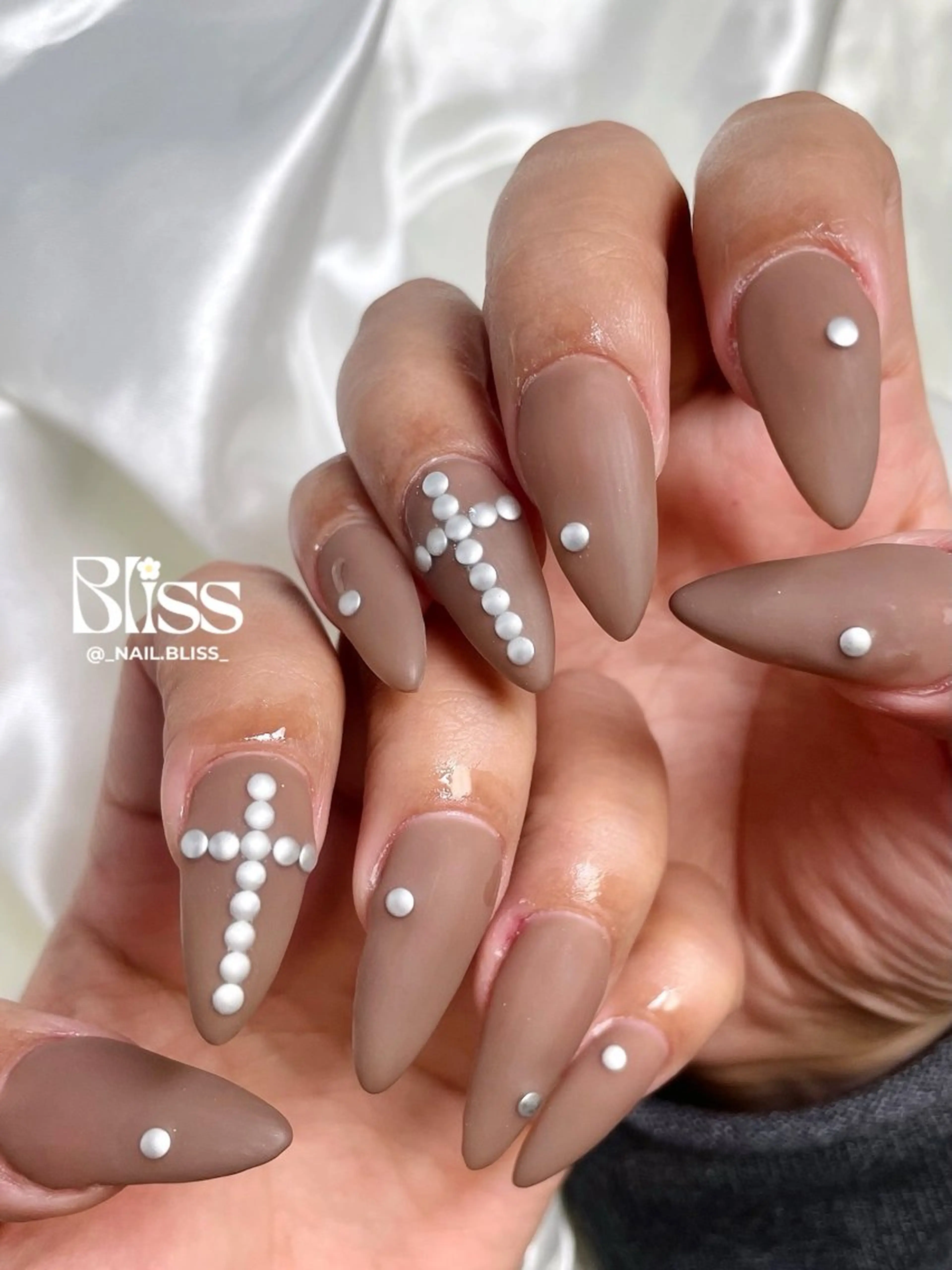 ネイル マットネイル ハンドネイル NAIL BLISSのネイルデザイン