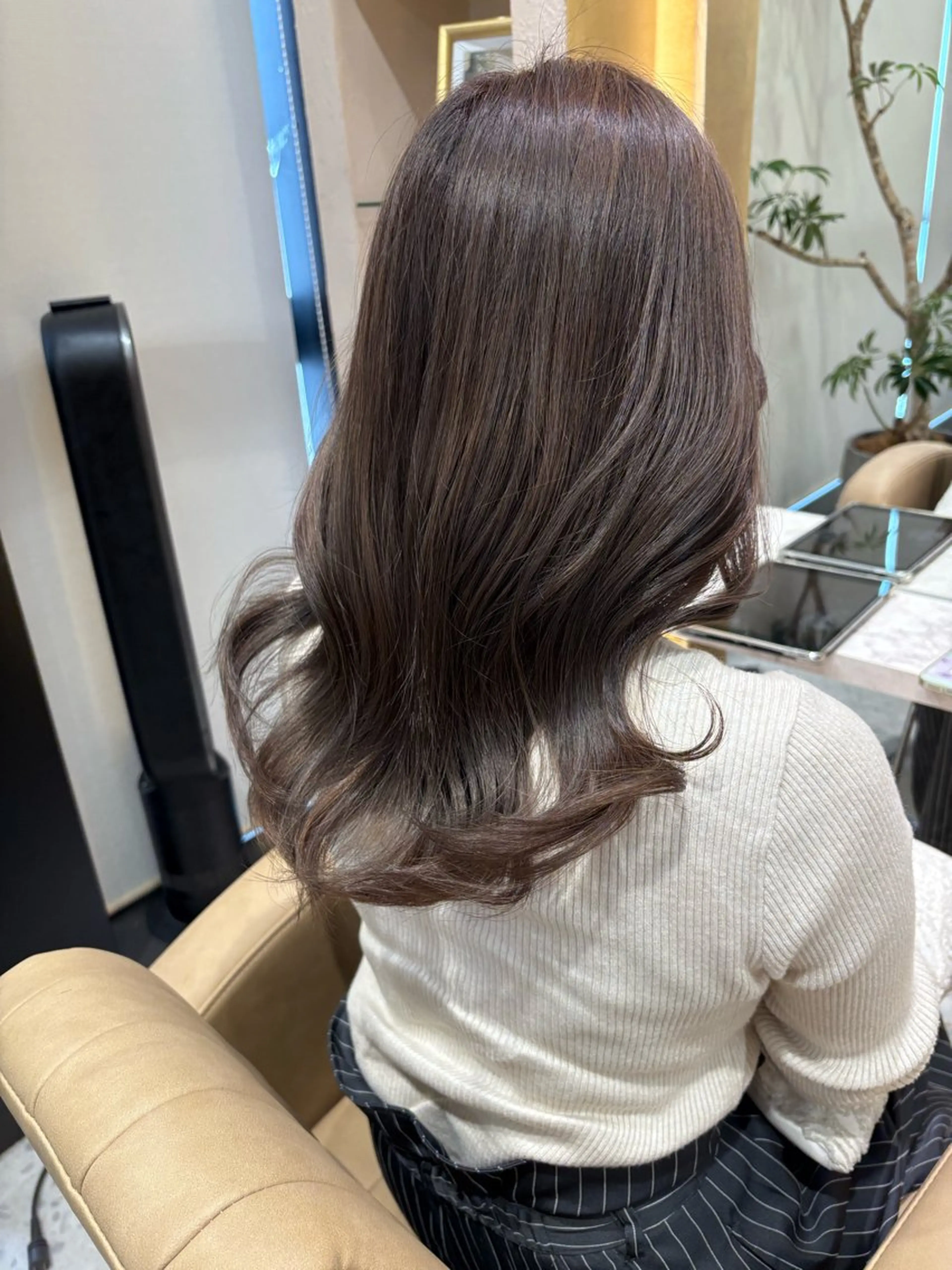 セミロング ヘアカラー Kanami/韓国風 /艶カラーのヘアスタイル