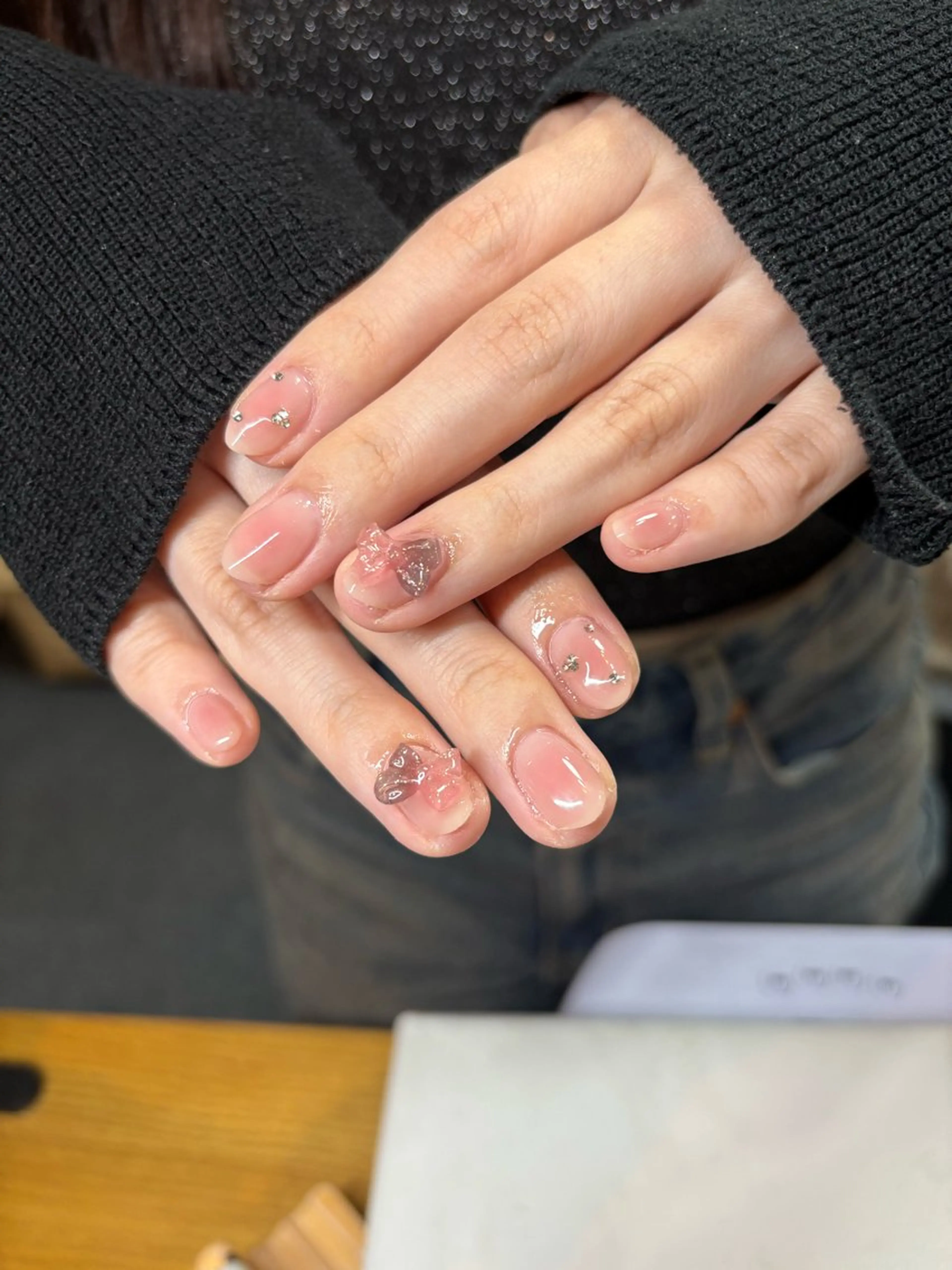 ネイル チークネイル オフィスネイル シンプルネイル ハンドネイル ハンドケア 🎀NAIL🎀 AI🪄︎︎◝✩のネイルデザイン