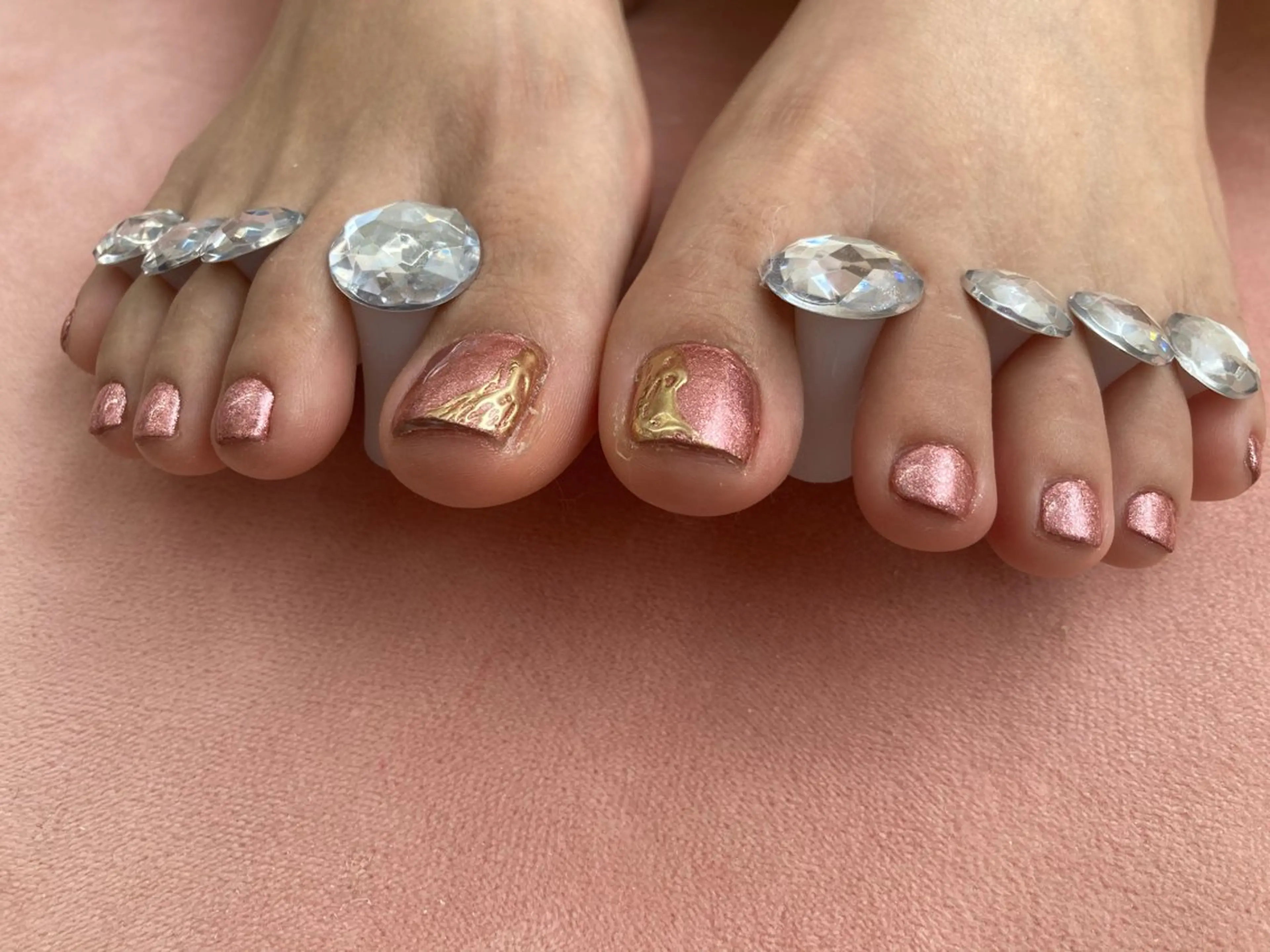 〔オフなし〕ワンカラー＋フット親指アート2本の写真