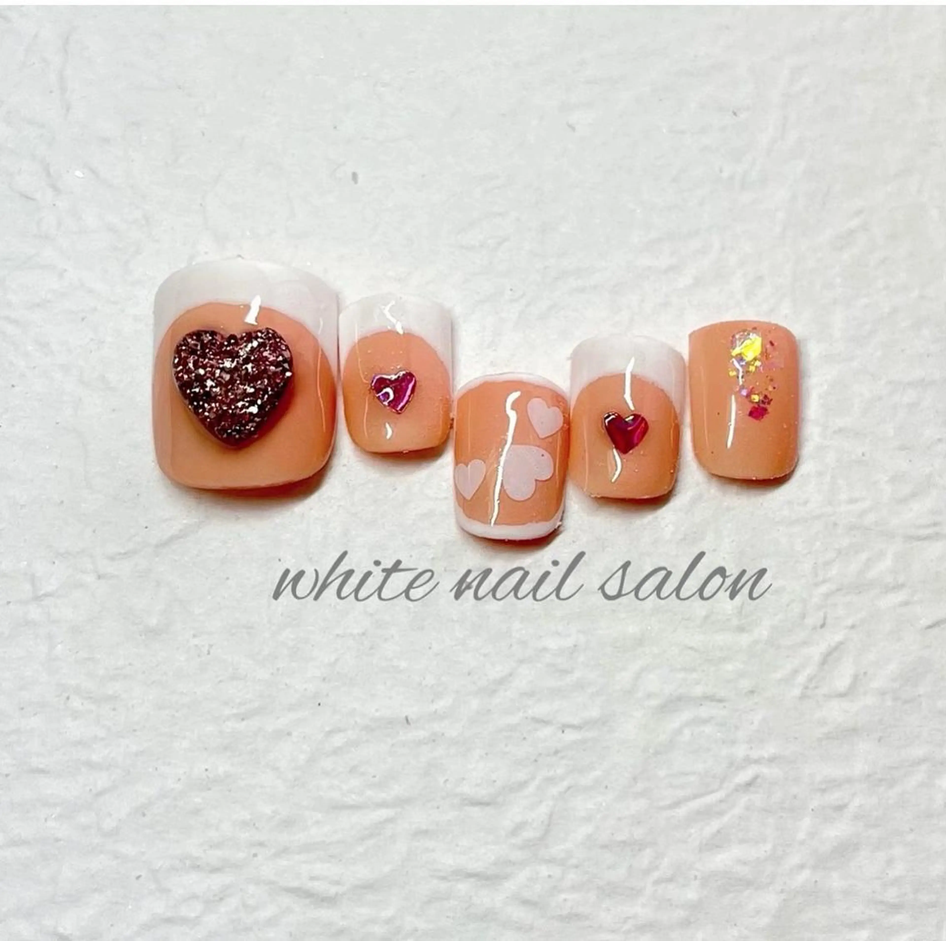 ネイル フットネイル ジェルネイル ハードジェル ラメ(グリッター) 持ち込み フットネイル white nail salonのネイルデザイン