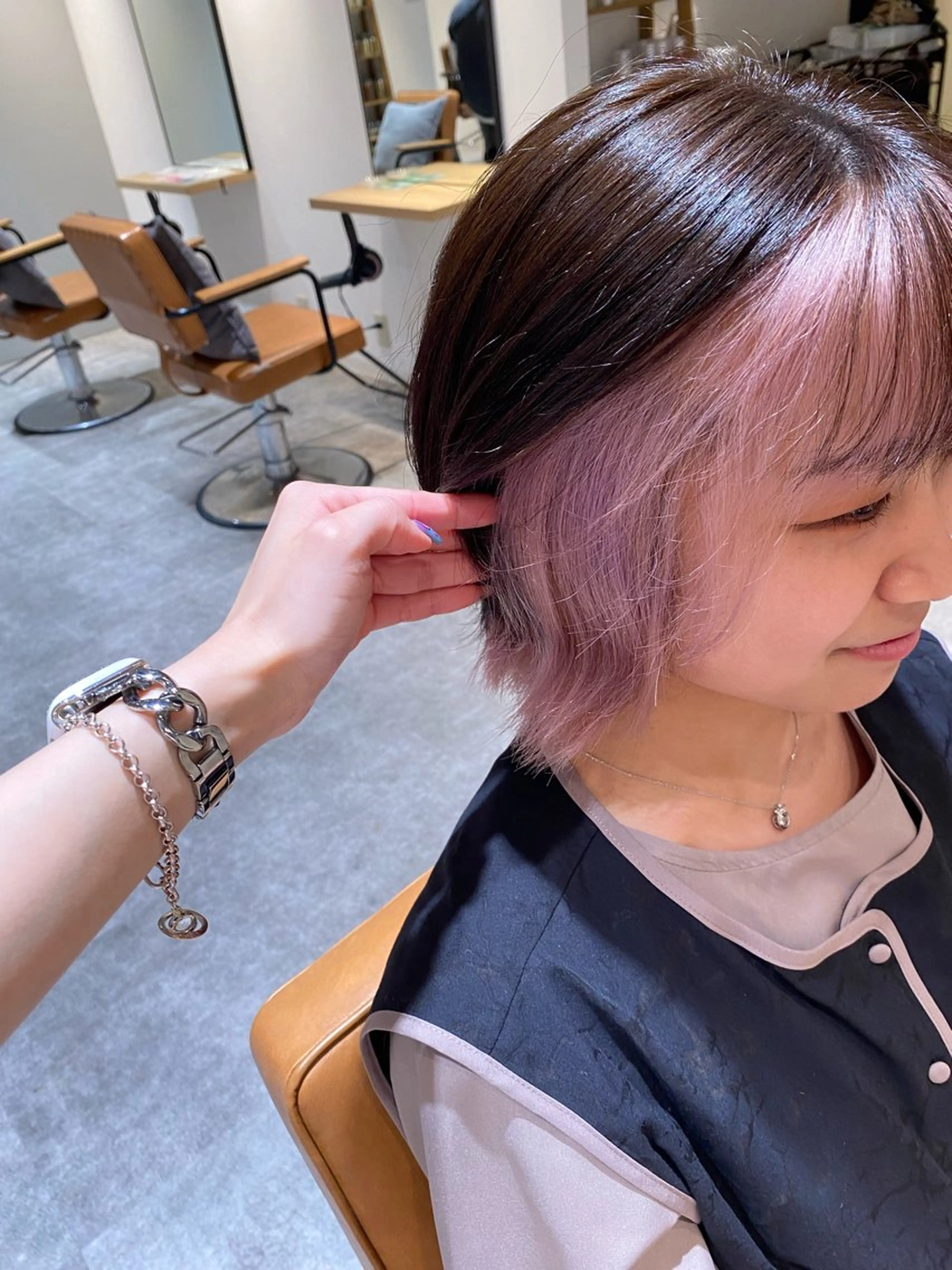 ショート カラー ブリーチ デザインカラー ピンクカラー ホワイトピンク カット ヘアカラー オスズ 🎀´-のヘアスタイル