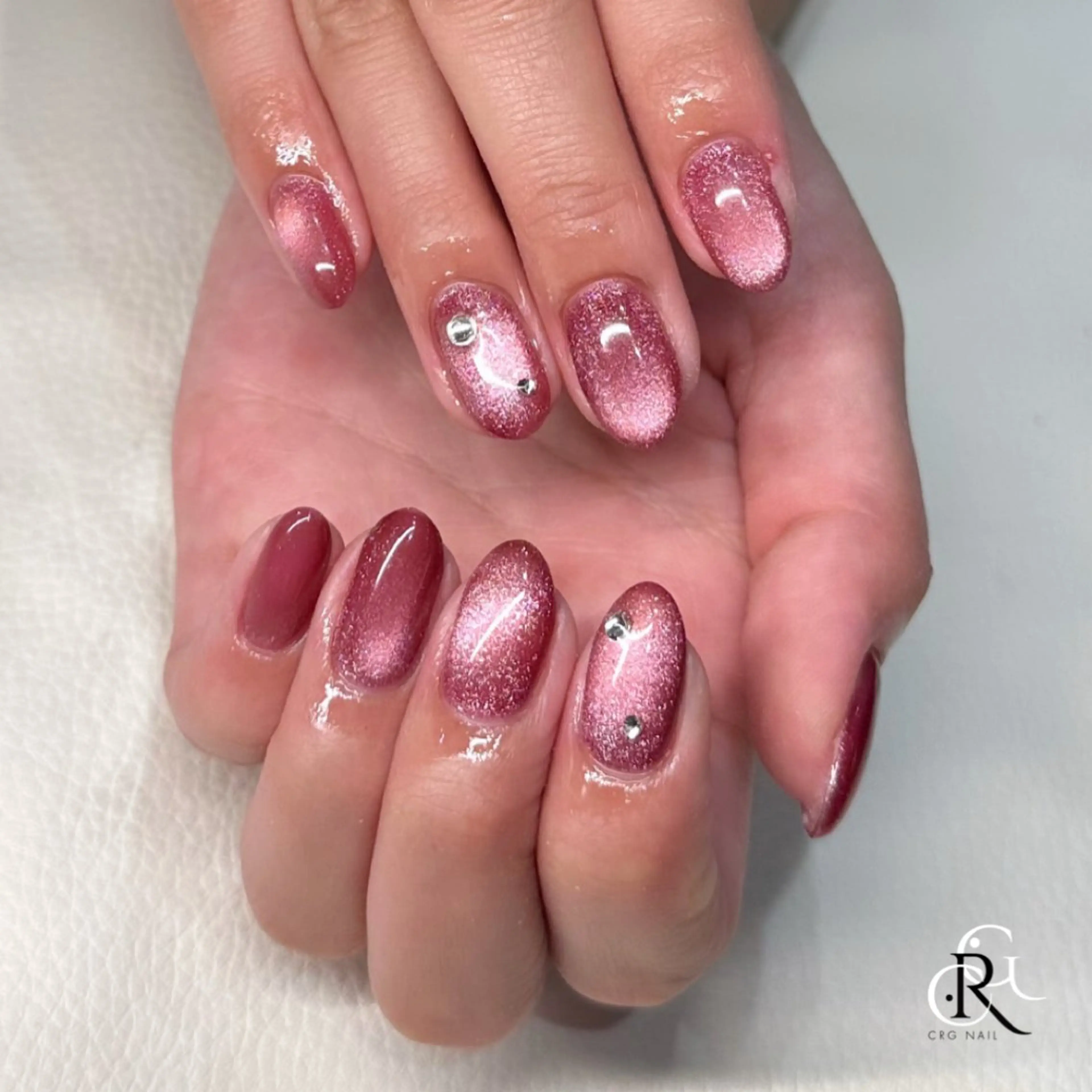 ネイル ボルドー マグネットネイル ハンドネイル 美フォルム✨ CRG　RURIのネイルデザイン