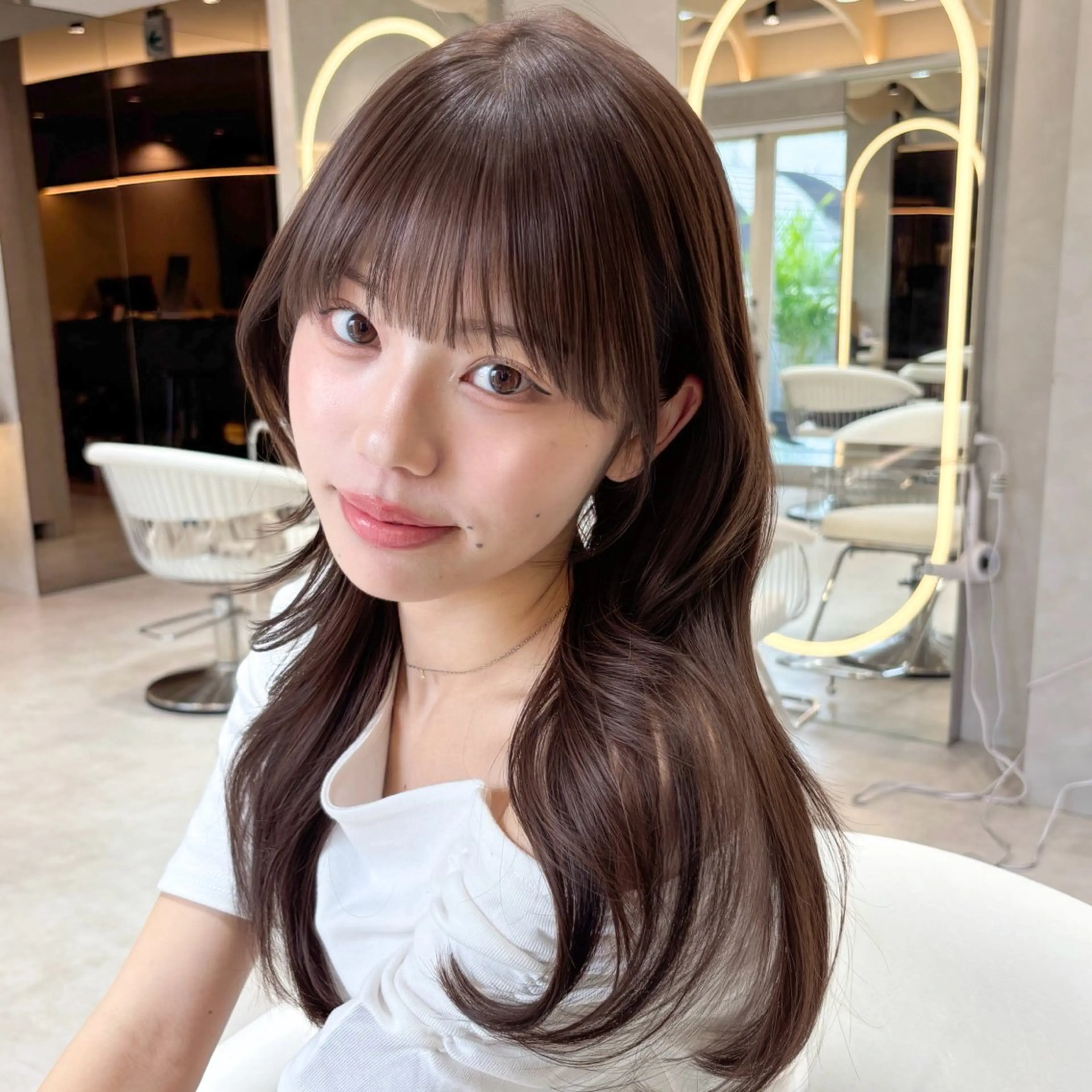 【ミニモ限定クーポン💖】前髪、盛れるお顔周りカット➕ワンカラー➕内部補修トリートメント✨️🎀の写真