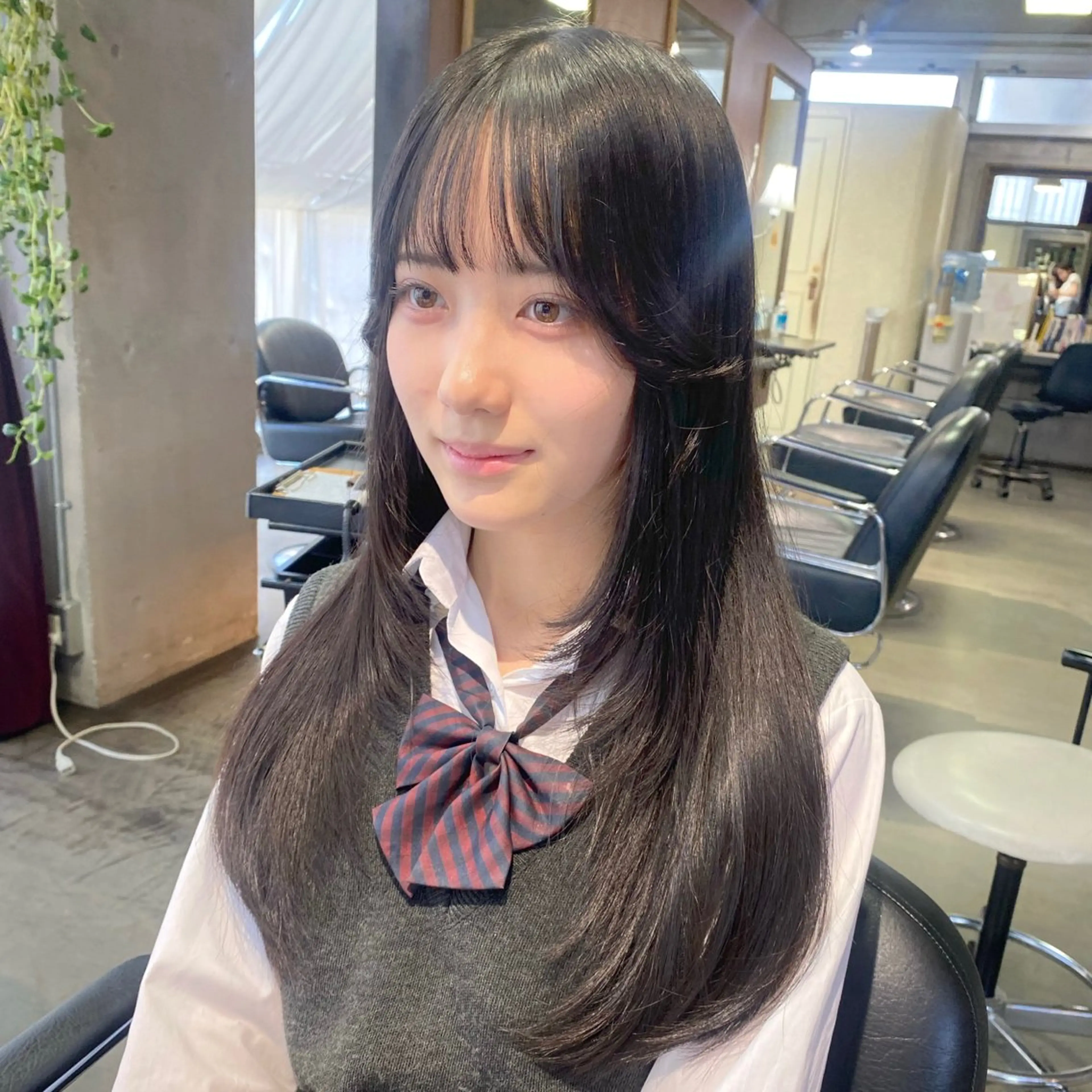 ✨メンテナンスに✨前髪(お顔周りまで)縮毛+前髪/顔周りカットの写真