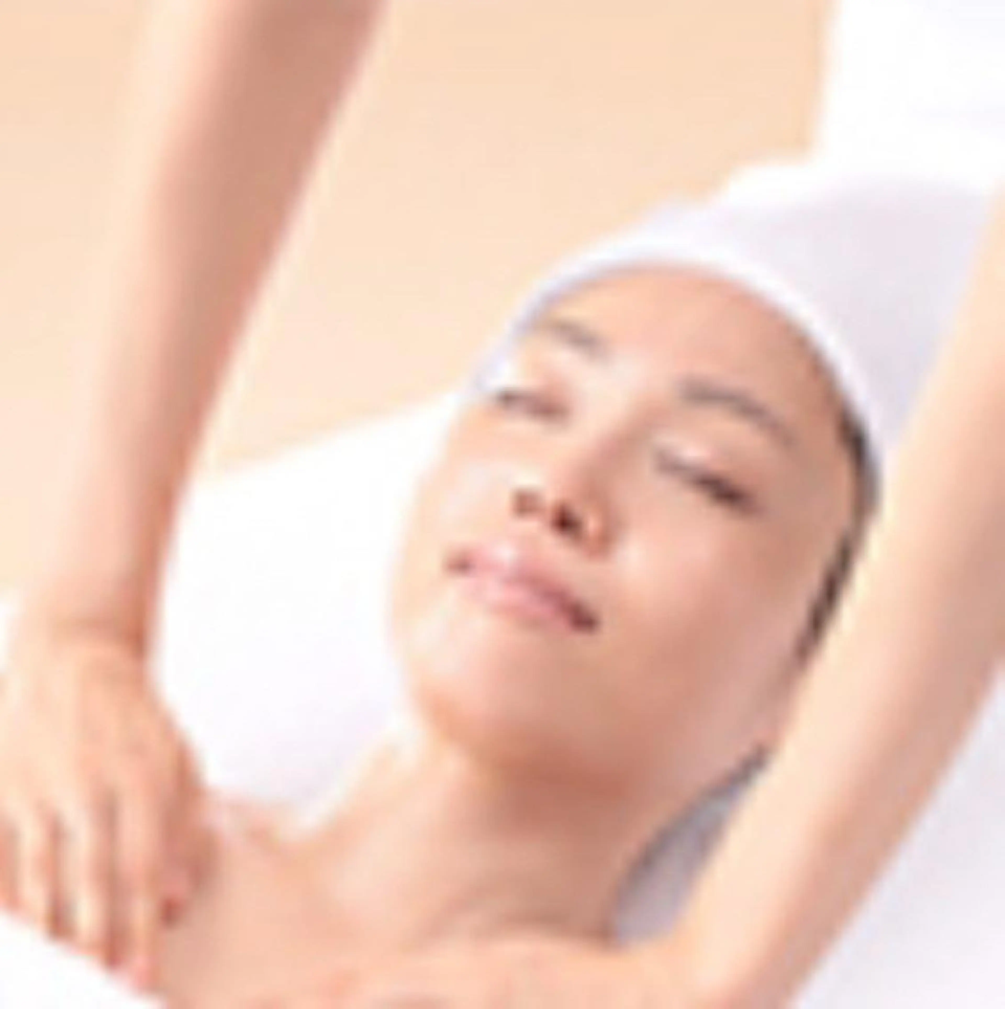 エステ メナードフェイシャルサロン セレブリーナ本店所属・金澤 ゆう子のエステ・リラクイメージ