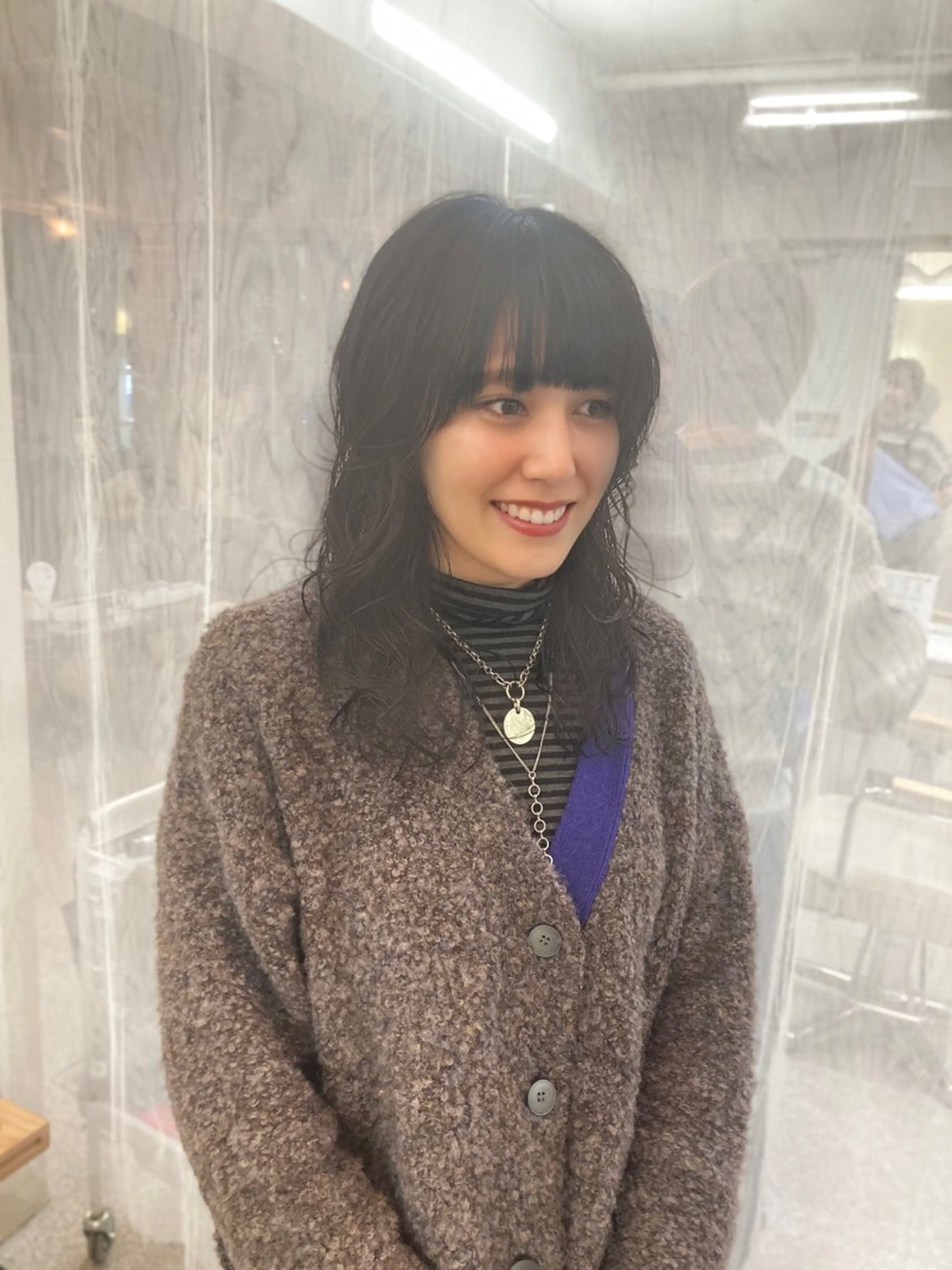 セミロング パーマ ウルフレイヤー エクステ/kokiのヘアスタイル