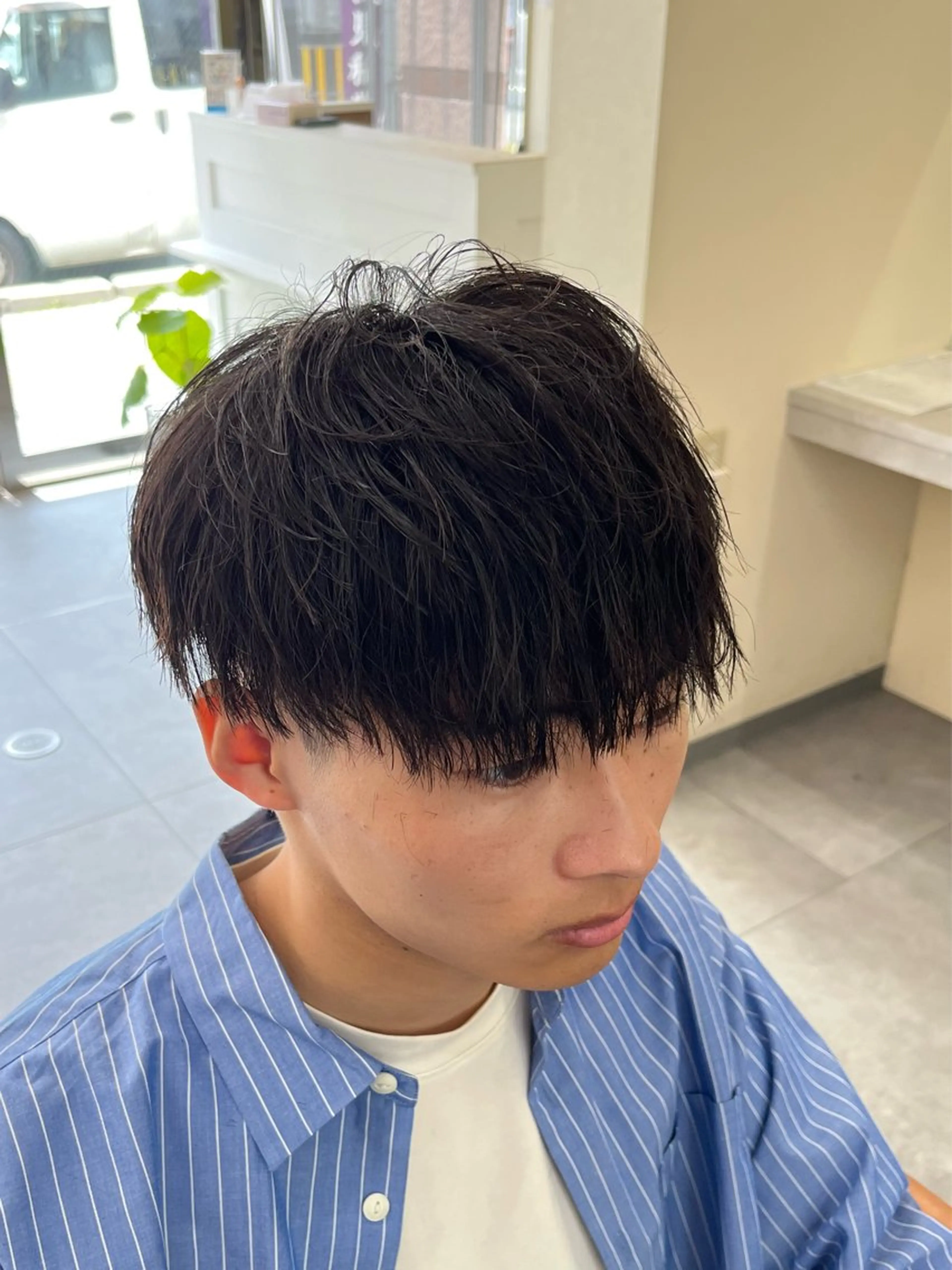 メンズ フェザーパーマメンズ ツイスパ京都駅前のヘアスタイル