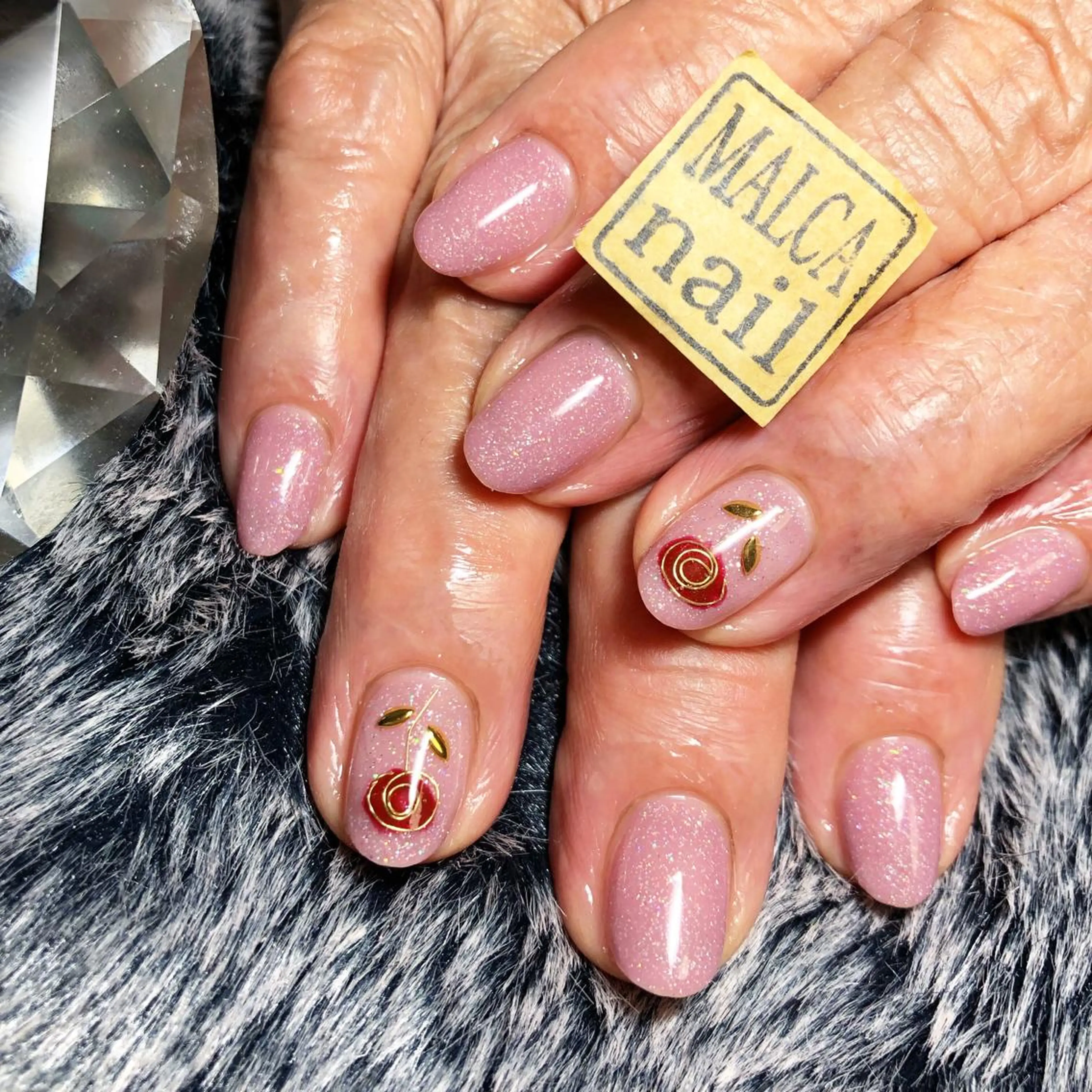 ショート カラー パーマ ヘアアレンジ キッズ ネイル マツエク・マツパ ハンドネイル MALCAnail(マルカネイル)所属・荒木 莉奈のネイルデザイン