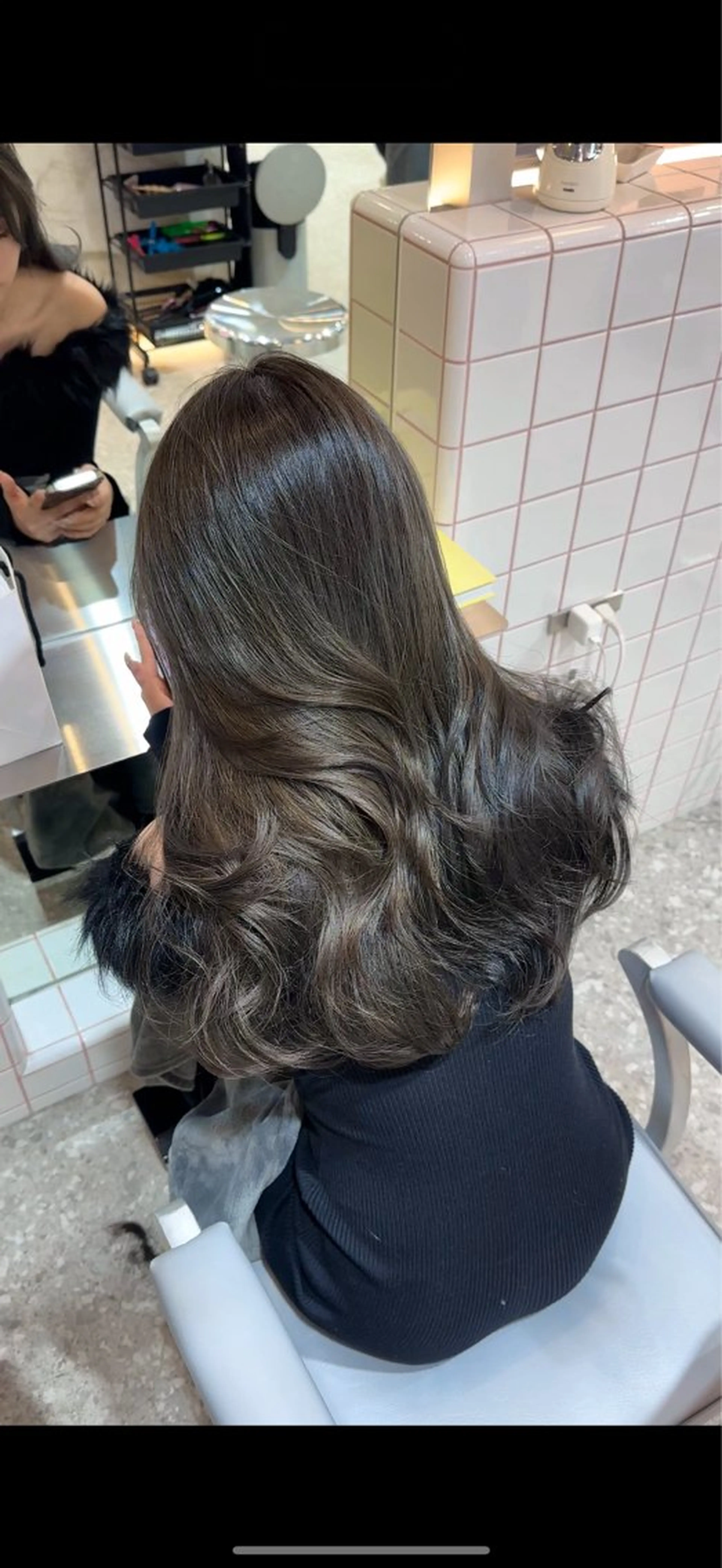 ロング ヘアカラー 髪質改善サロン　sea shinjuku所属・新宿/韓国風レイヤー /艶カラーRionaのヘアスタイル