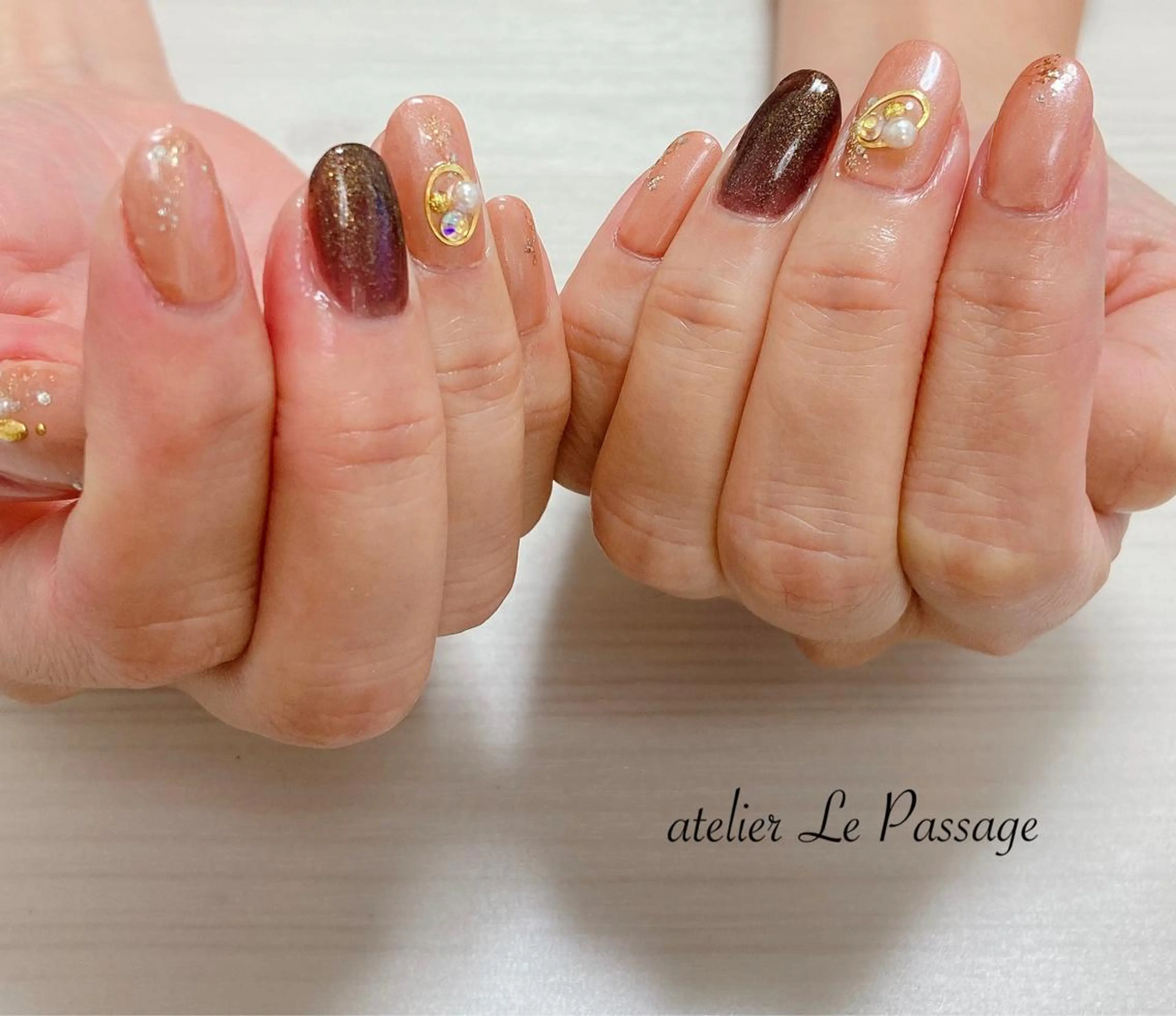 ネイル ブラウン ジェルネイル キラキラネイル 大理石ネイル(マーブル) ニュアンスネイル Atelier Le Passage所属・h nakatsukaのネイルデザイン