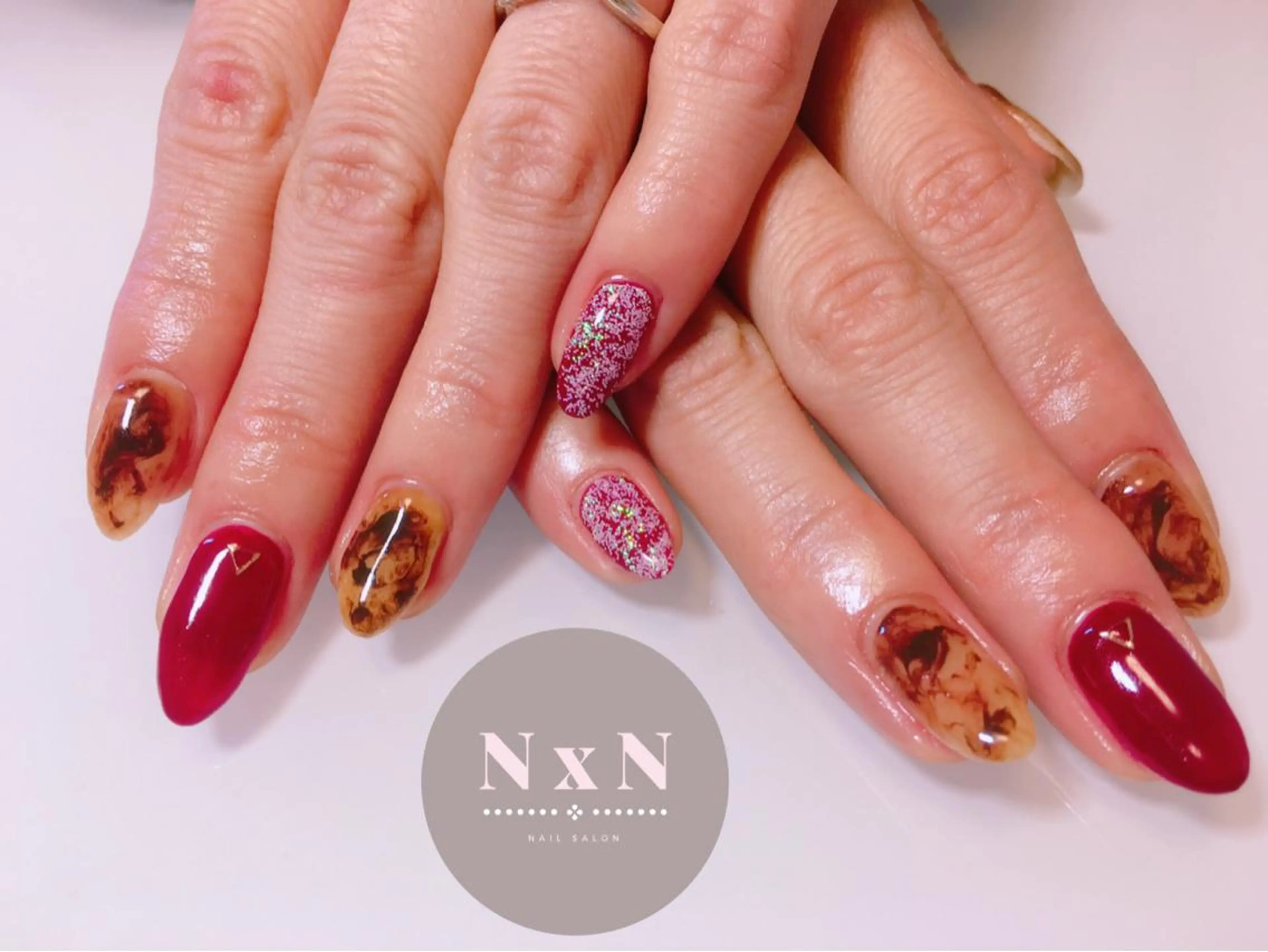 ネイル べっ甲ネイル 冬ネイル クリスマス ハンドネイル nail salon N×Nのネイルデザイン