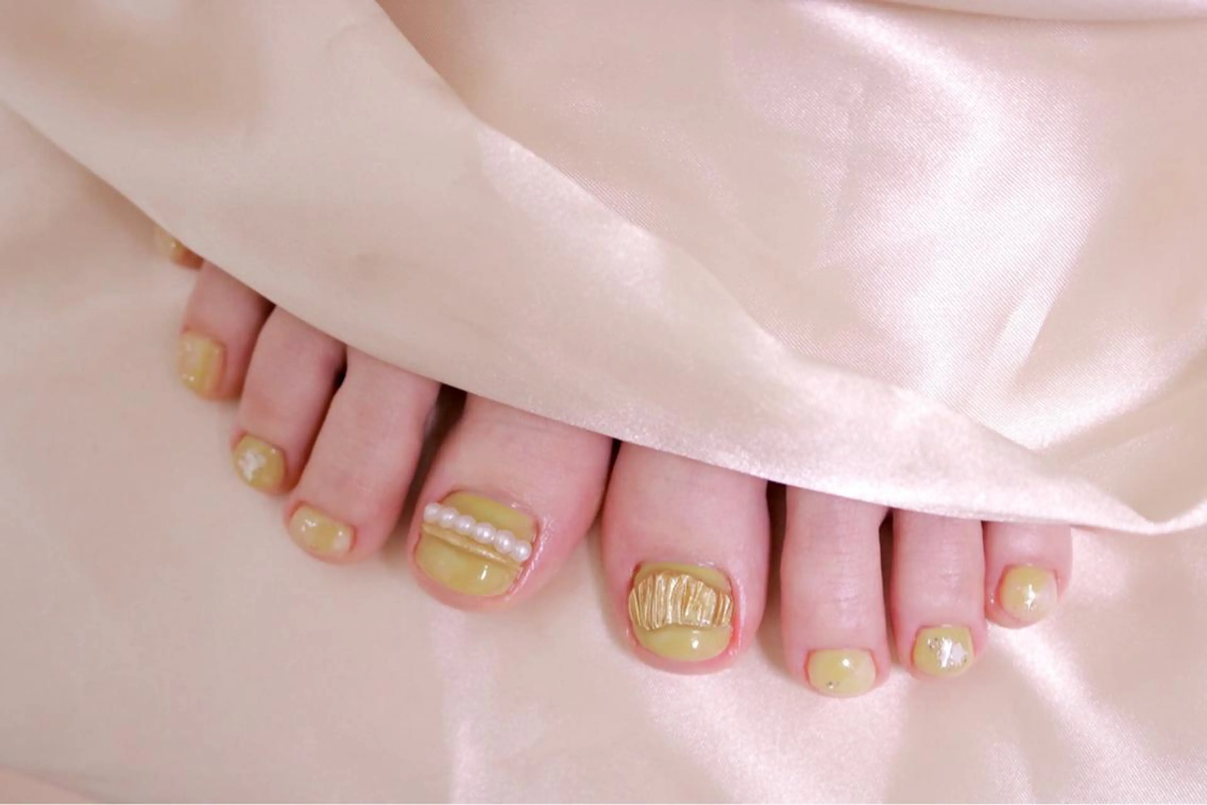 ネイル フットネイル MH Nailのネイルデザイン