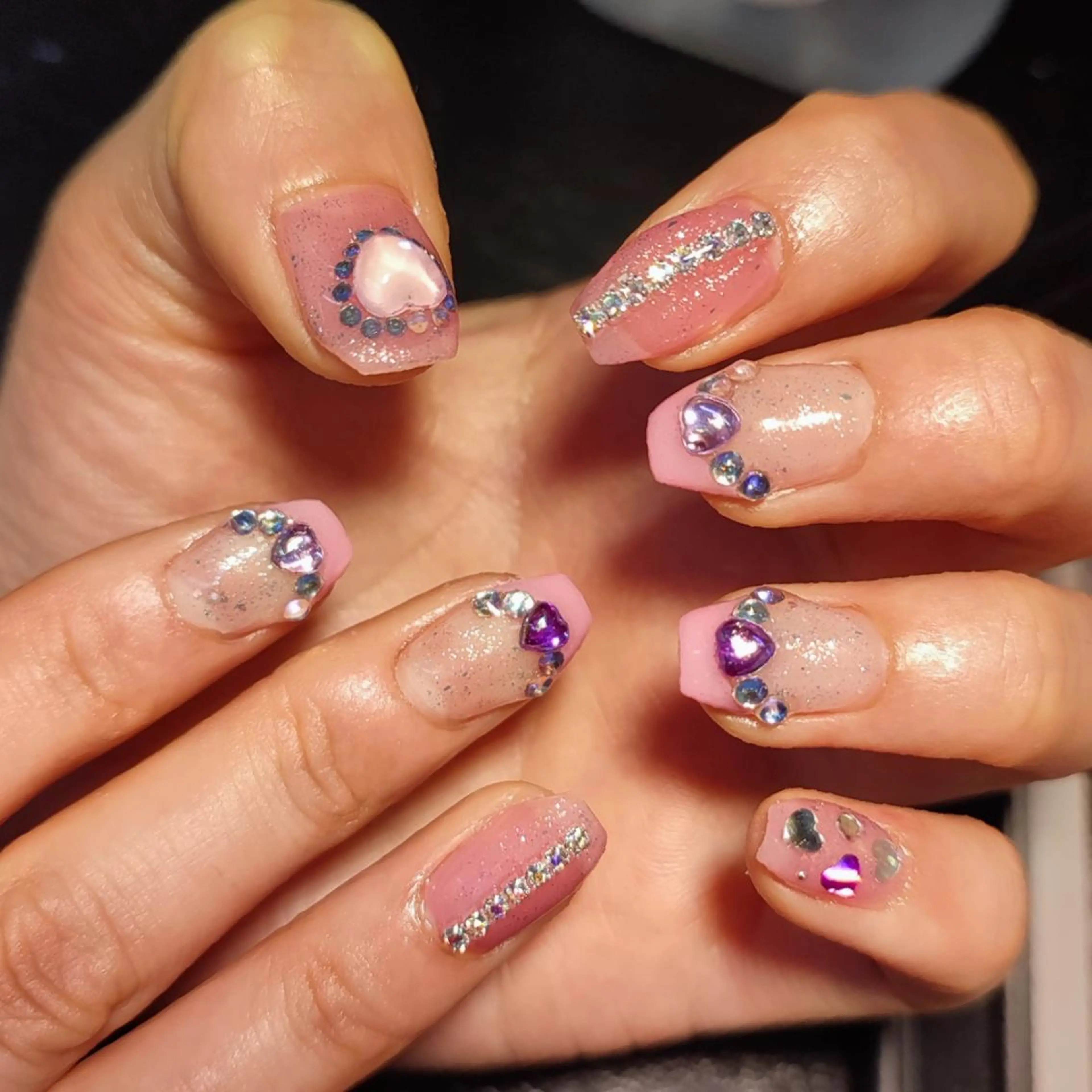 ネイル ハンドネイル RUNWAY 　　の眉毛・アイブロウイメージ