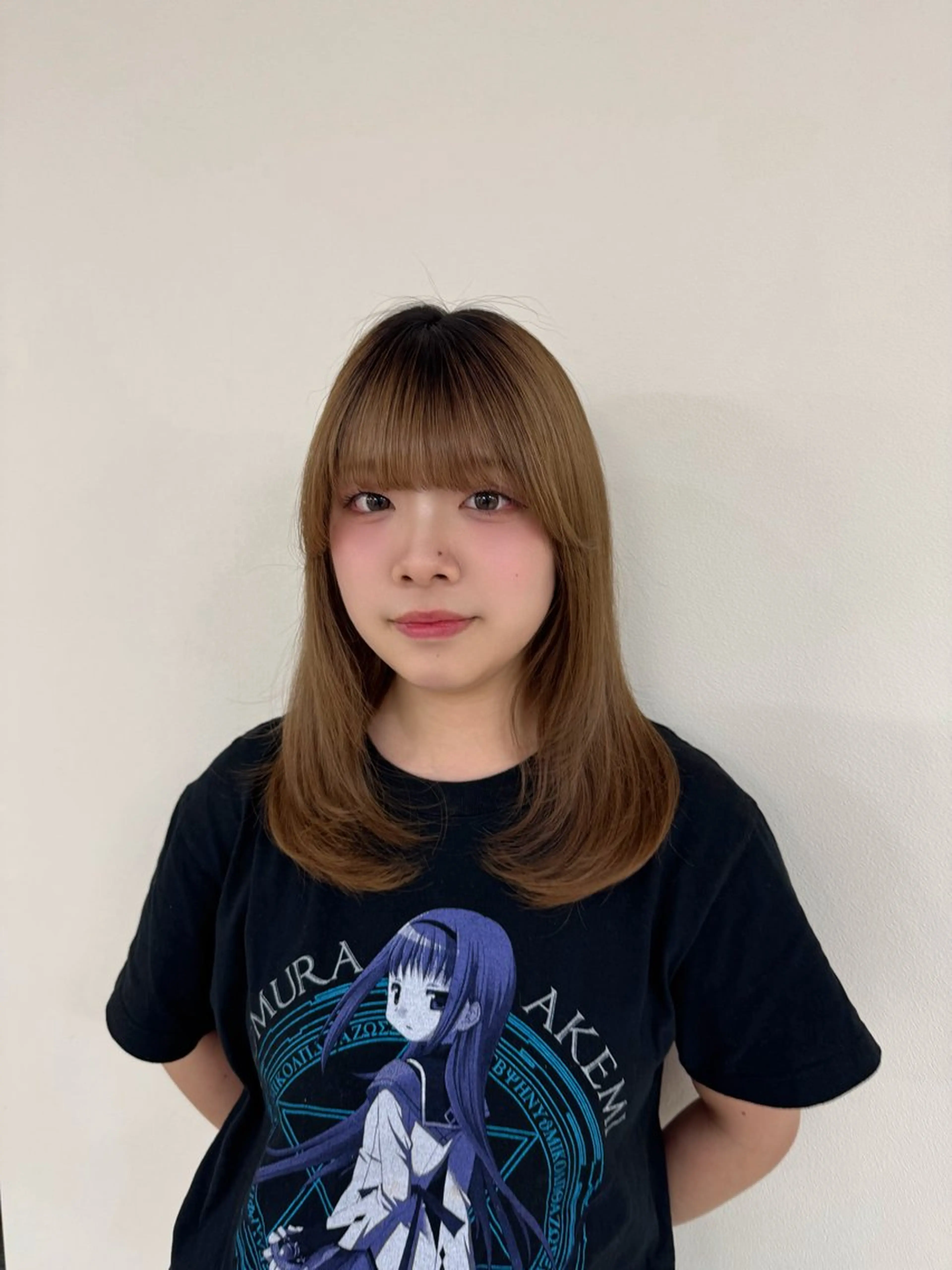 セミロング AHNKISM所属・似合わせカット💎 トレンドレイヤーのヘアスタイル