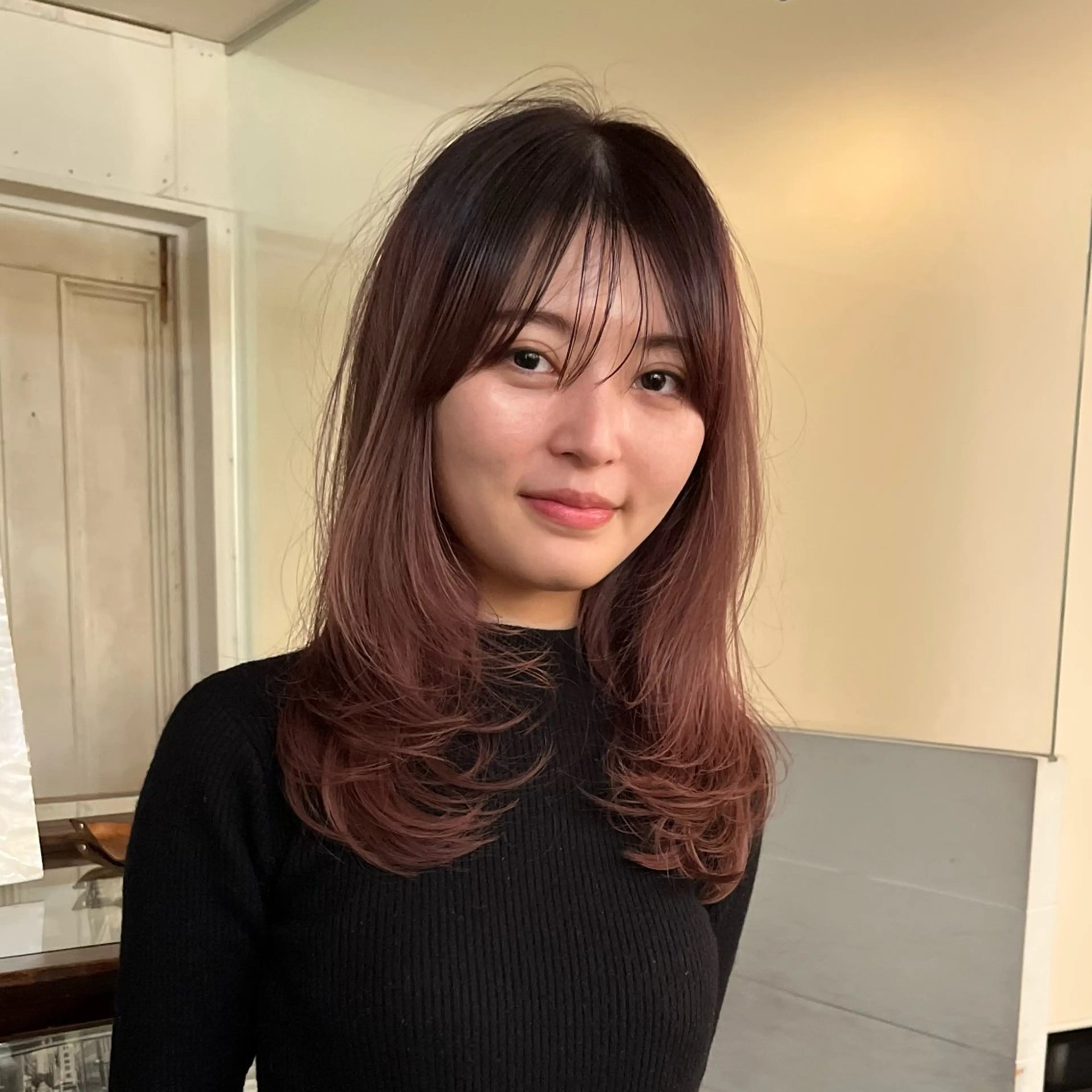 ミディアム レイヤーカット カット ヘアカラー ブリーチなし/透明感 /ショート/大世のヘアスタイル