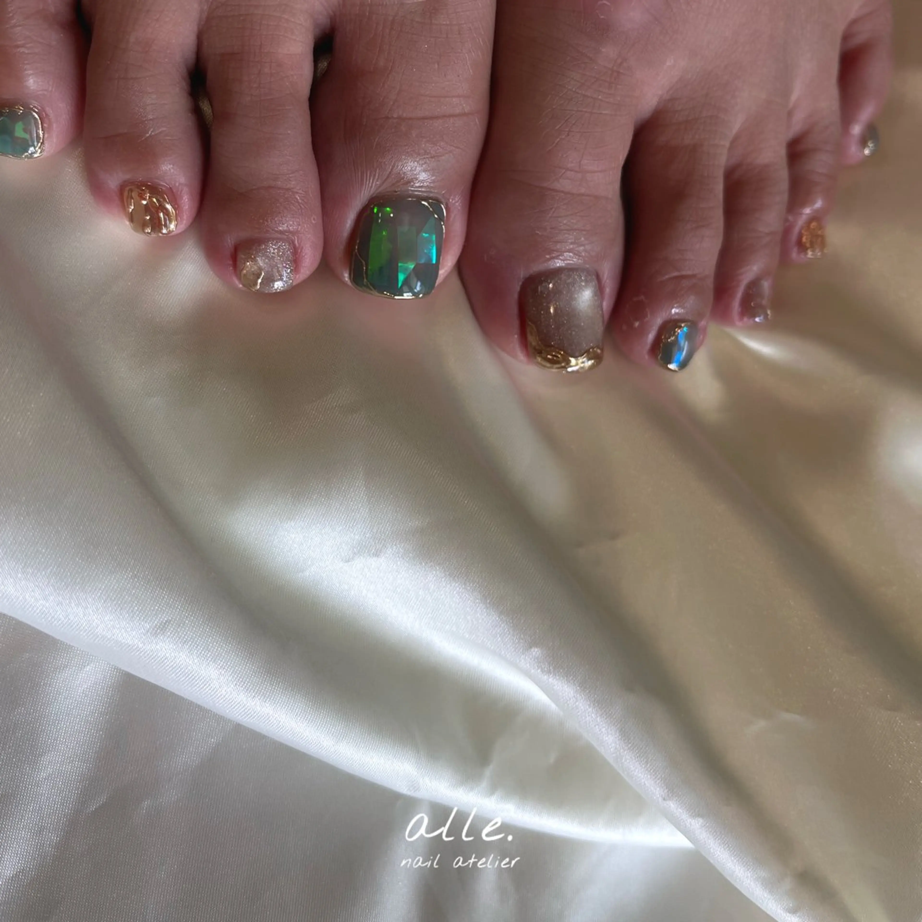 ネイル フットネイル atelier alle.のネイルデザイン