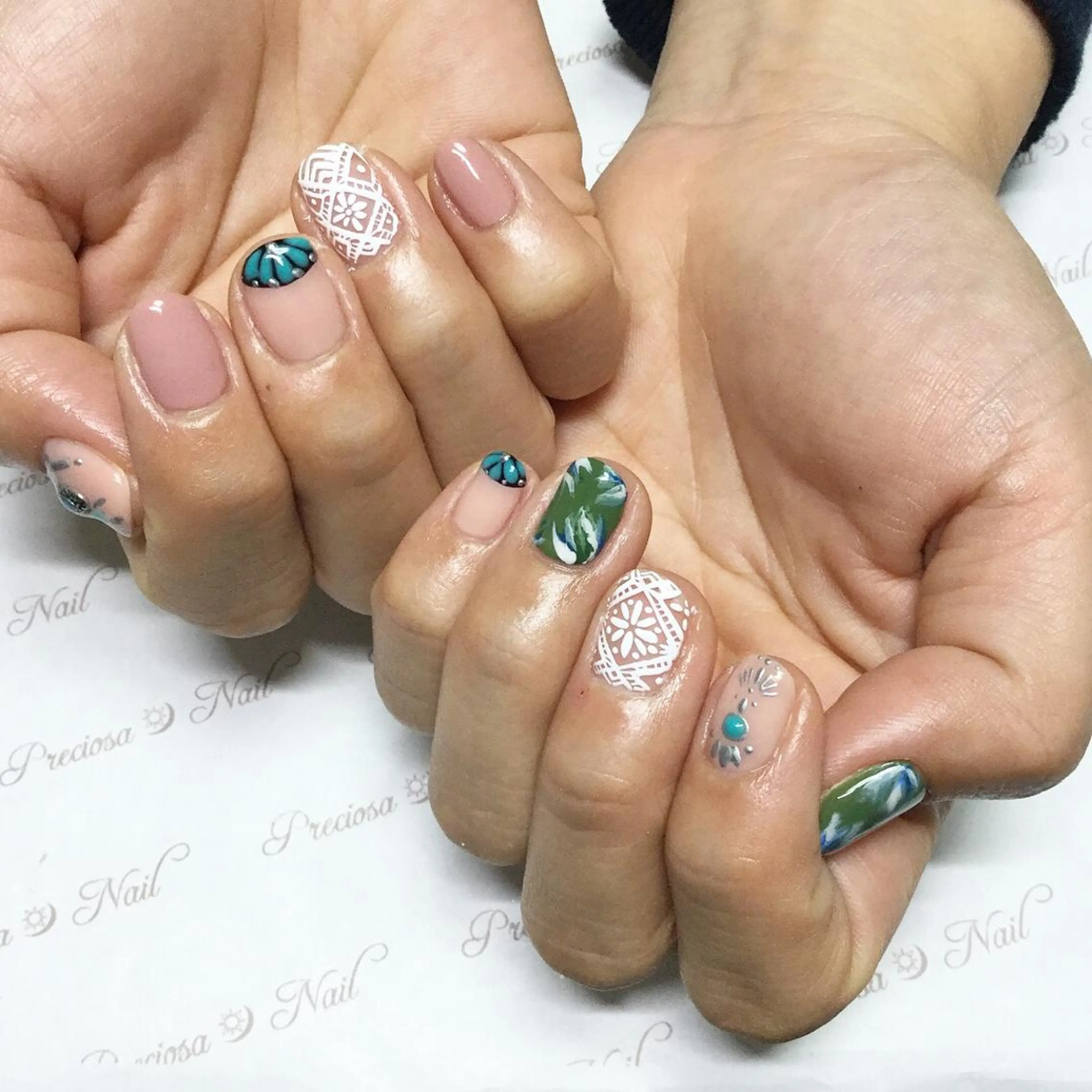 ネイル preciosa.nail所属・久場 晴美のネイルデザイン