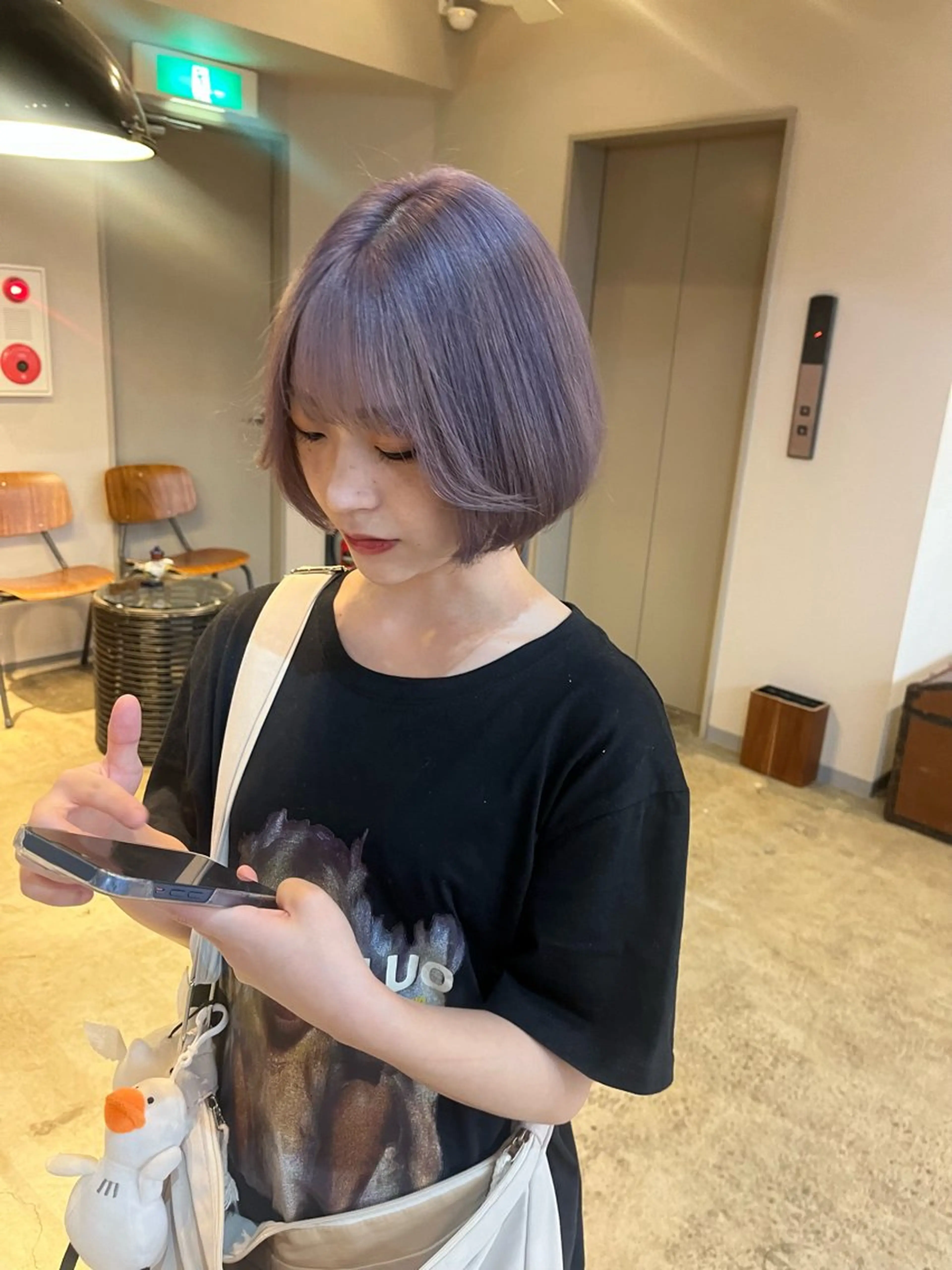 ミディアム カラー ブリーチ ラベンダーカラー カット ヘアカラー トリートメント 🩷ハイトーン透明感 レイヤー🩷ユリカのヘアスタイル