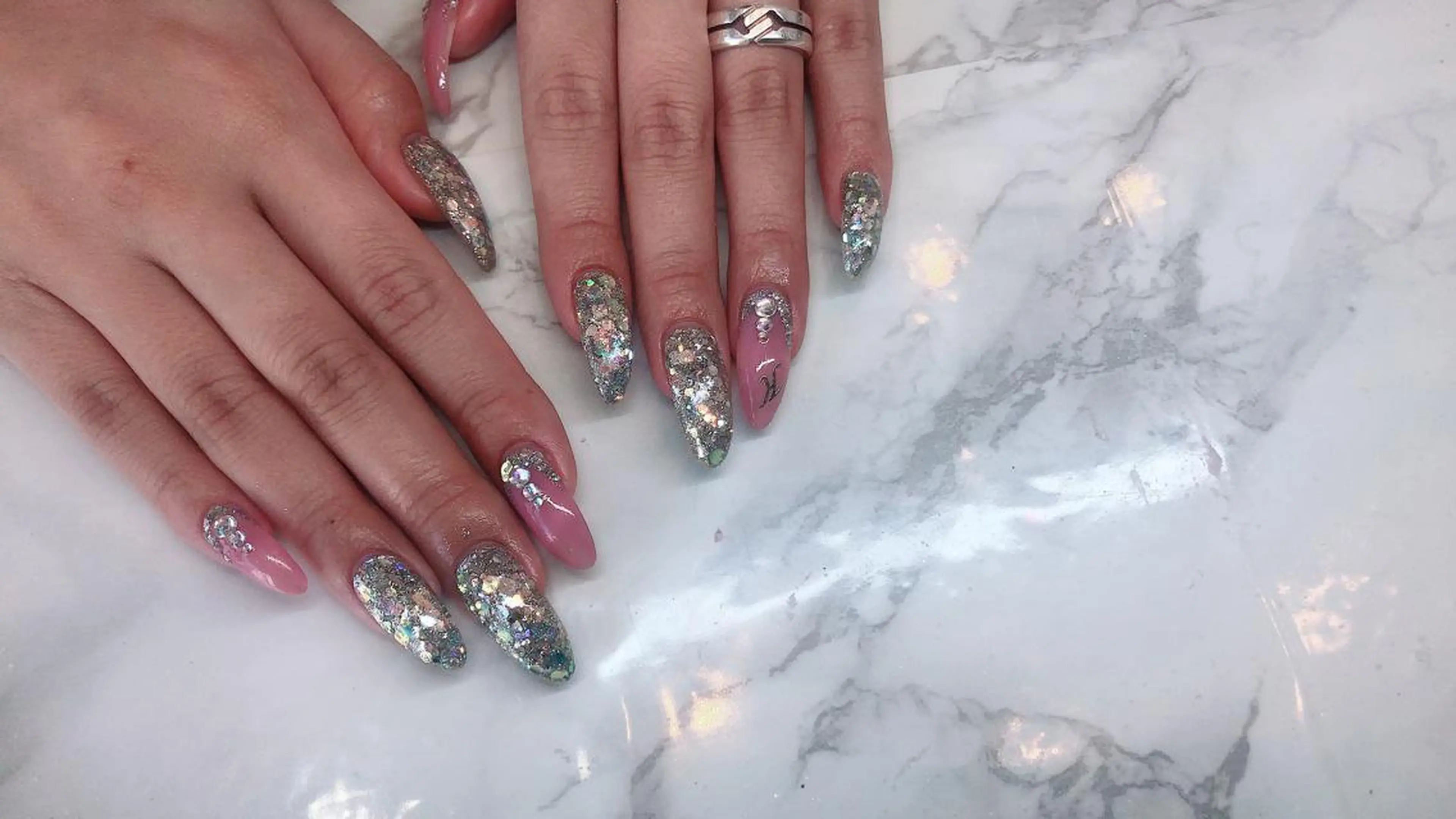 ネイル noix nail &eyeのネイルデザイン