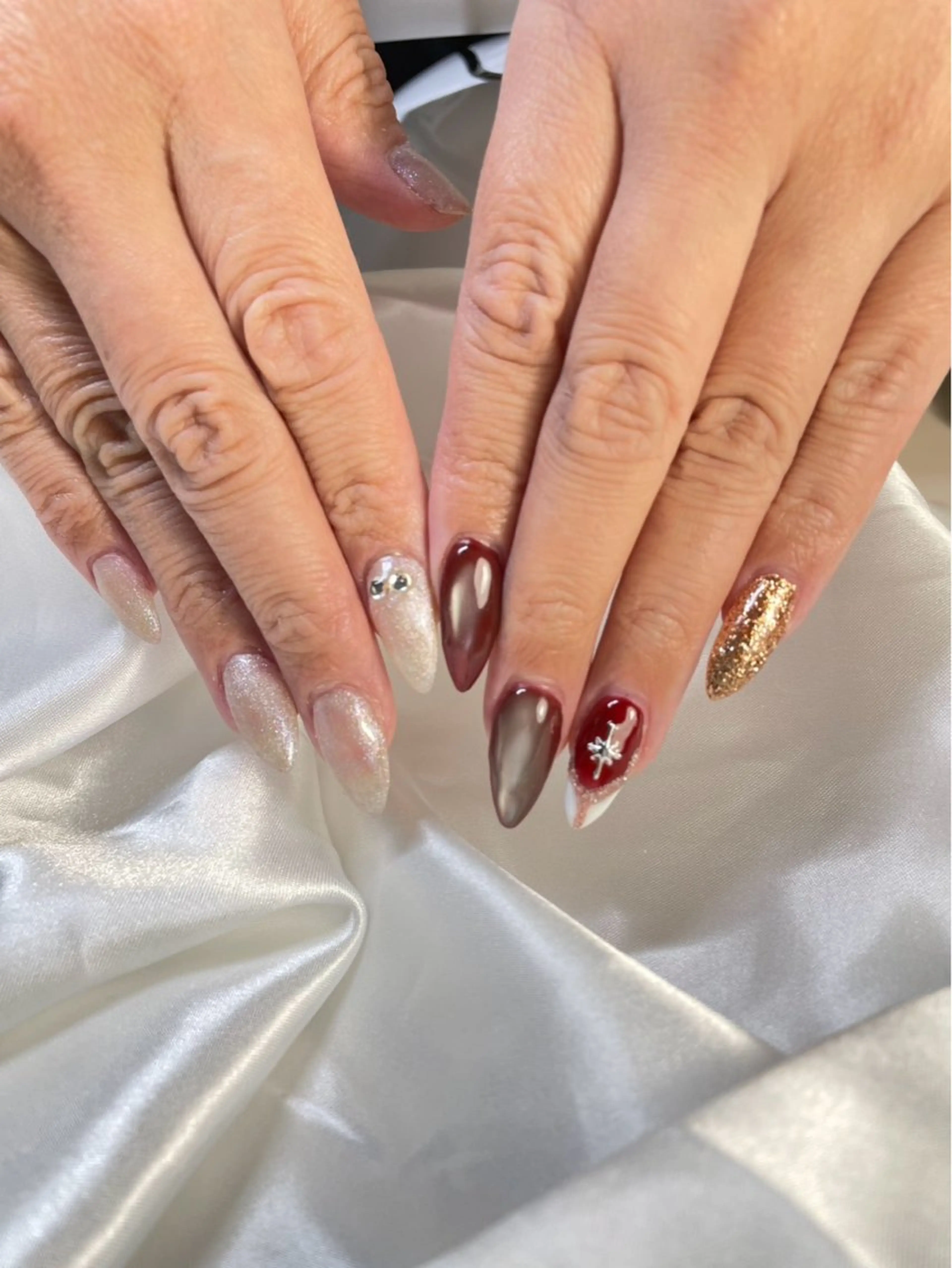 ネイル マグネットネイル ネイルサロン Roiのネイルデザイン